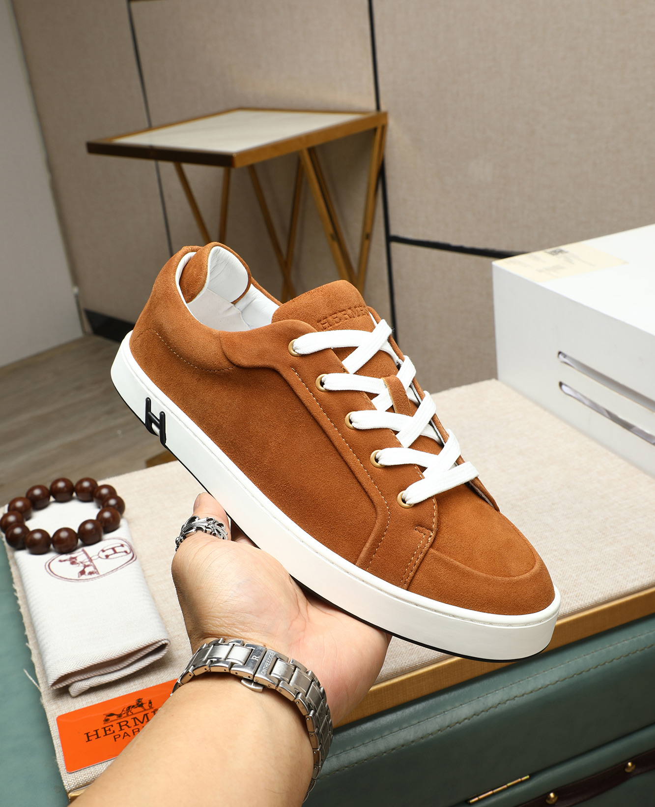 Hermes Men's Bouncing Sneaker: Premium Leather, Stylish Design, Comfort Fit 6 i1745778720361 8120 0 4