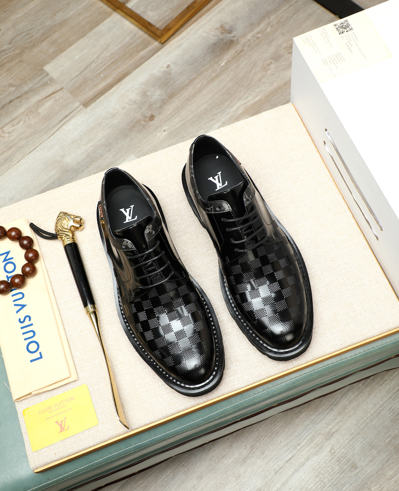 NO:283286,(Water-Dyeed Beef, full package) Louis Vuitton* High-end Louis Vuitton counter latest styles, original business leather shoes, highest quality!  Imported Italian calf leather fabric cowhide inner original half leather big sole formal size: 3944 (38 45 46 customized), louis vuitton,louis vuitton,cowhide,Leather soles19860909（水染牛里 全套包装）Louis Vuitton* 高端 路易威登 专柜最新款 正装商务皮鞋原版最高品质！进口意大利小牛皮面料牛皮内里 原版半真皮大底 正装码数:3944(38 45 46订做),,louis vuitton,louis vuitton,cowhide,Leather soles,Men's shoes