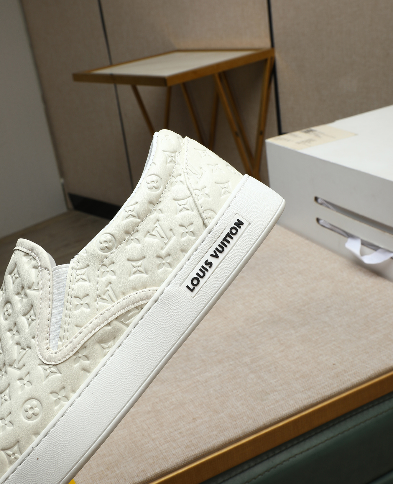 Louis Vuitton 2025 Milan Fashion Week White Leather Slip-On Sneakers 8 i1746773939129 9247 0 6