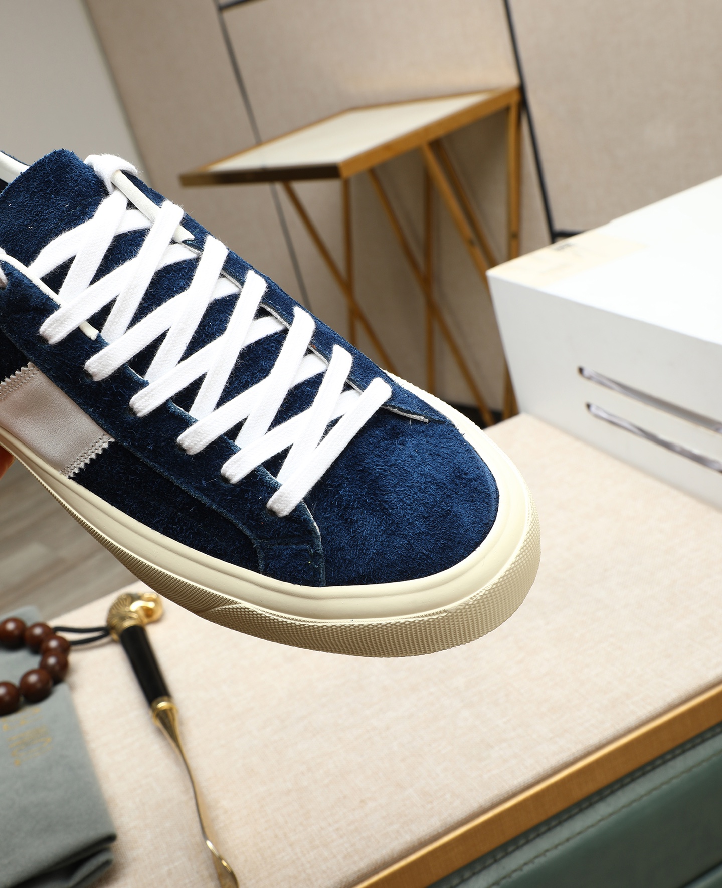 Tom Ford Fashion Sneakers: Stylish, Comfortable, and Versatile Shoes 8 i1747031158758 6080 0 6