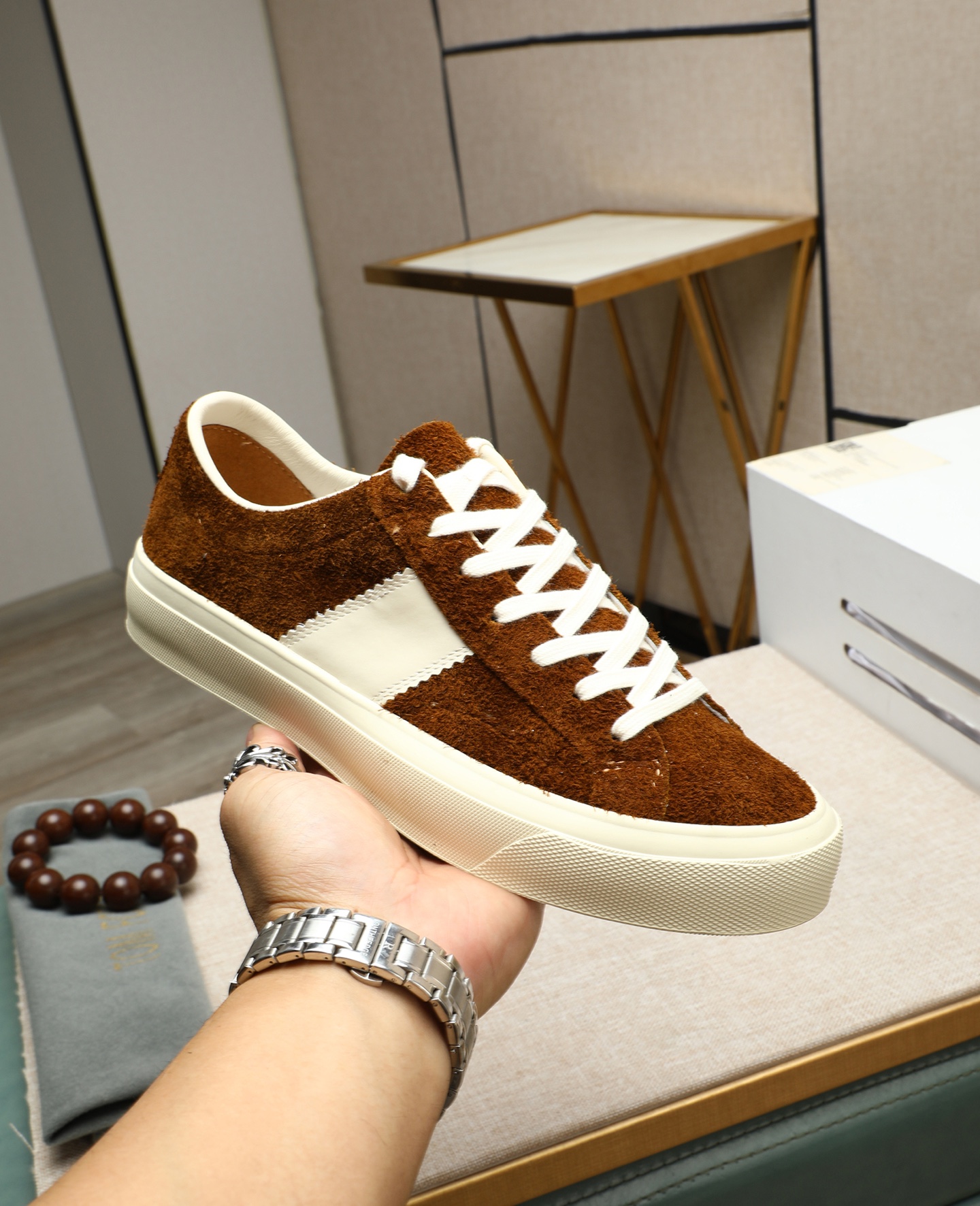 Tom Ford Suede Low-Top Sneakers, Stylish Casual Shoes for Men & Women 6 i1747031225600 1454 0 4