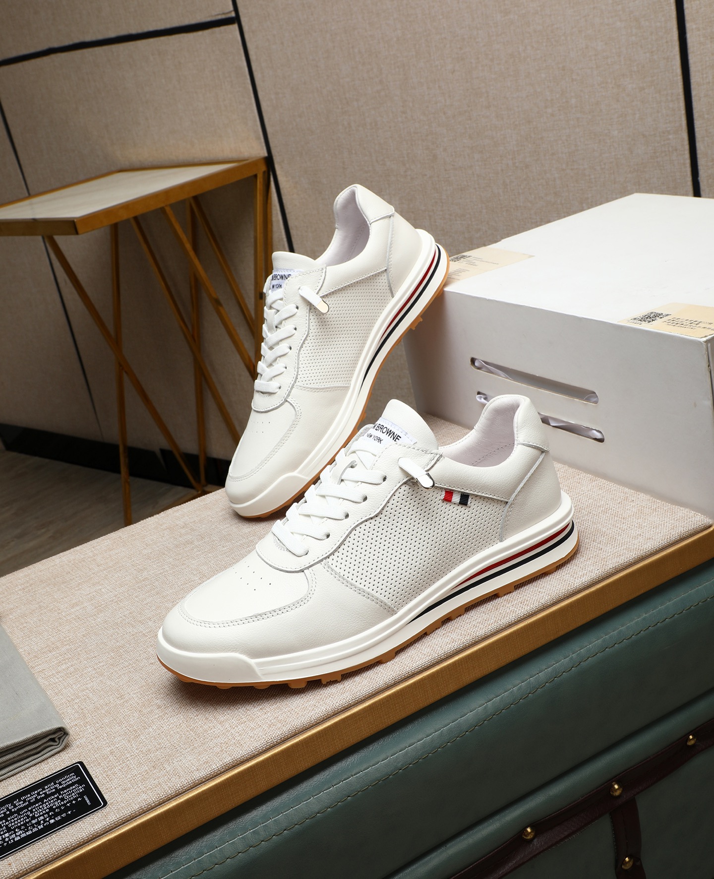 NO:355942,Product trademark Tom Brown 