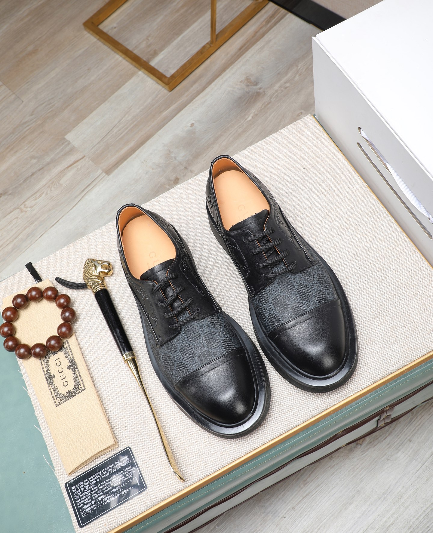 NO:640060,Original (water-dyed cowhide) Gucci GUCCI official website formal shoes. Top-grade imported cowhide from Italy. Finely hand-made interior with water-dyed cowhide. Original bottom. The real thing looks better when photographed. Standard code size is 38-44,,gucci,gucci,cowhide.19860909原版 (水染牛里) 古驰GUCCI 官网款正装鞋 意大利進口牛皮顶级进口水染牛皮内里精细手工制作 原版底,实物拍摄實物更好看 标准码数38-44码,,gucci,gucci,cowhide,Men's shoes