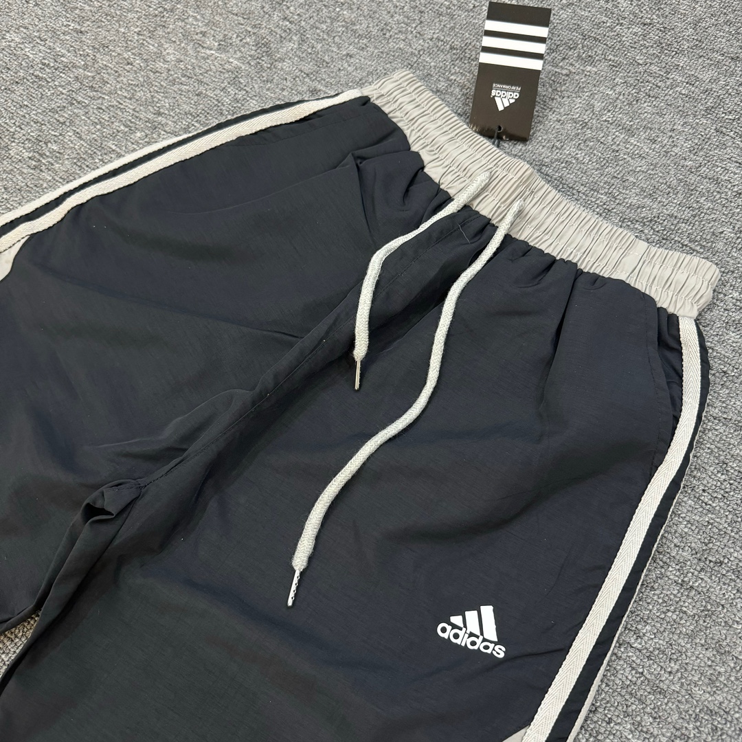 ADADS Adidas Crochet Pants: Classic Heavy-Tech Three-Bars Design, Perfect Leg-Dressing & Speed-Dry-Weave Fabric - 图片 3