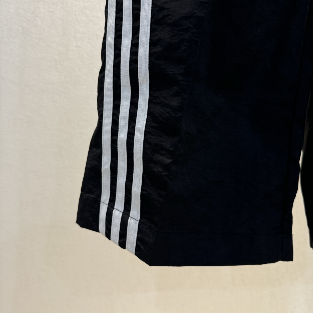 Adidas Heavy Work Embroidery Pants: Quality, Comfort, and Performance in Style - 图片 6