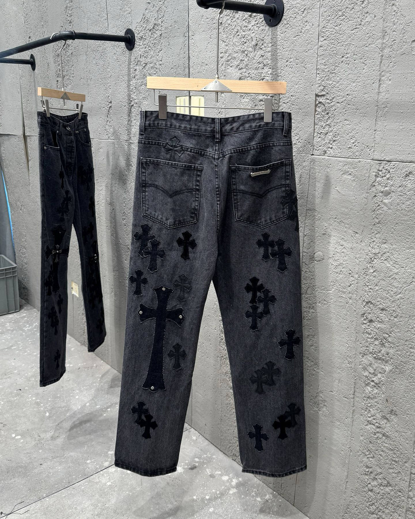 Alternative view of Chrome Hearts Jeans 06591