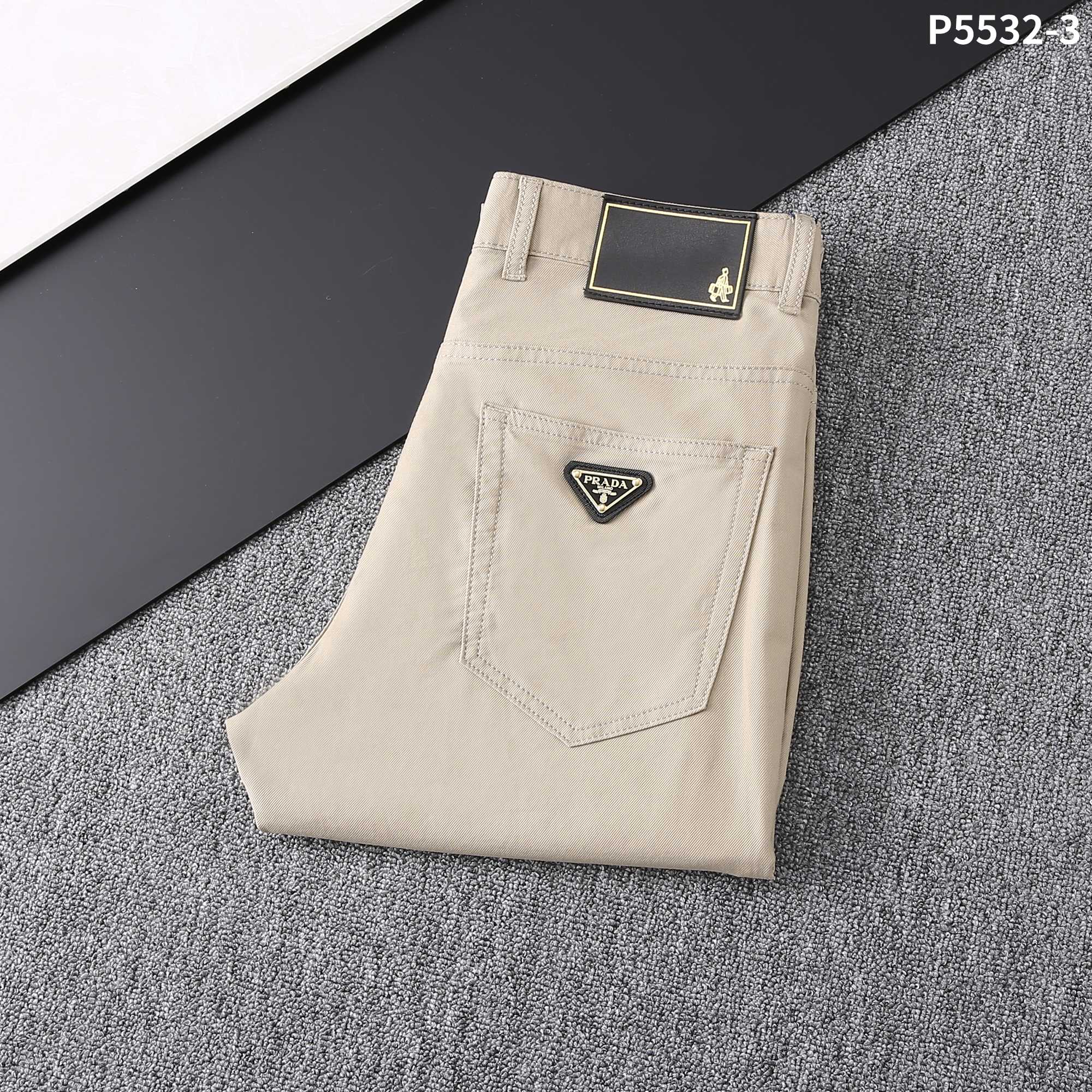 NO:128268,25 Spring and Summer/New casual pants, model number 7-3, size 29-42, easy to wear, not picky about body shape, overall comfort is the main focus, the size of the trouser legs is just right, making it look slimmer and straight, easily wearing it out of the long legs all over the screen, and the aura is fully opened with a lengthening proportion!  ,alexander wang1986090925春夏/新款休闲裤 款号7-3 尺码29一42 好穿不挑身材,整体以舒适为主,裤腿大小做的恰到好处,显瘦显腿直,轻松穿出满屏的大长腿,拉长比例气场全开！,,alexander wang,Men's clothing