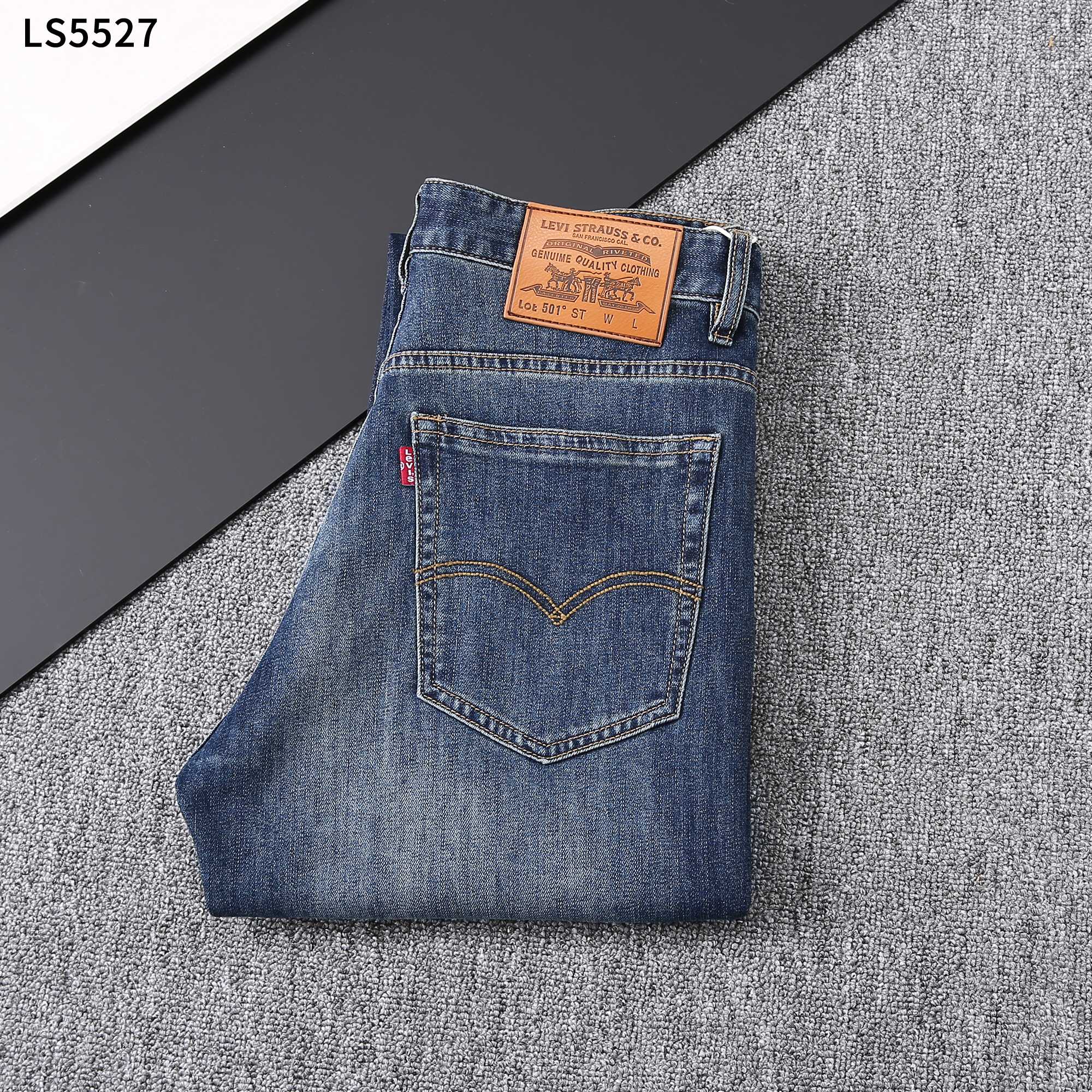 NO:128270,25 Spring/Summer/New Jeans, Model Number LS5527 Size 29-42, It is easy to wear and not pick on the figure, the overall size is mainly comfortable, the trouser legs are just right, making them look slimmer and straight, and easily wear them all over the screen, and the lengthening and proportional aura is fully opened!  , jeans,alexander wang1986090925春夏/新款牛仔裤 款号LS5527 尺码29一42 好穿不挑身材,整体以舒适为主,裤腿大小做的恰到好处,显瘦显腿直,轻松穿出满屏的大长腿,拉长比例气场全开！,,jeans,alexander wang,Men's clothing