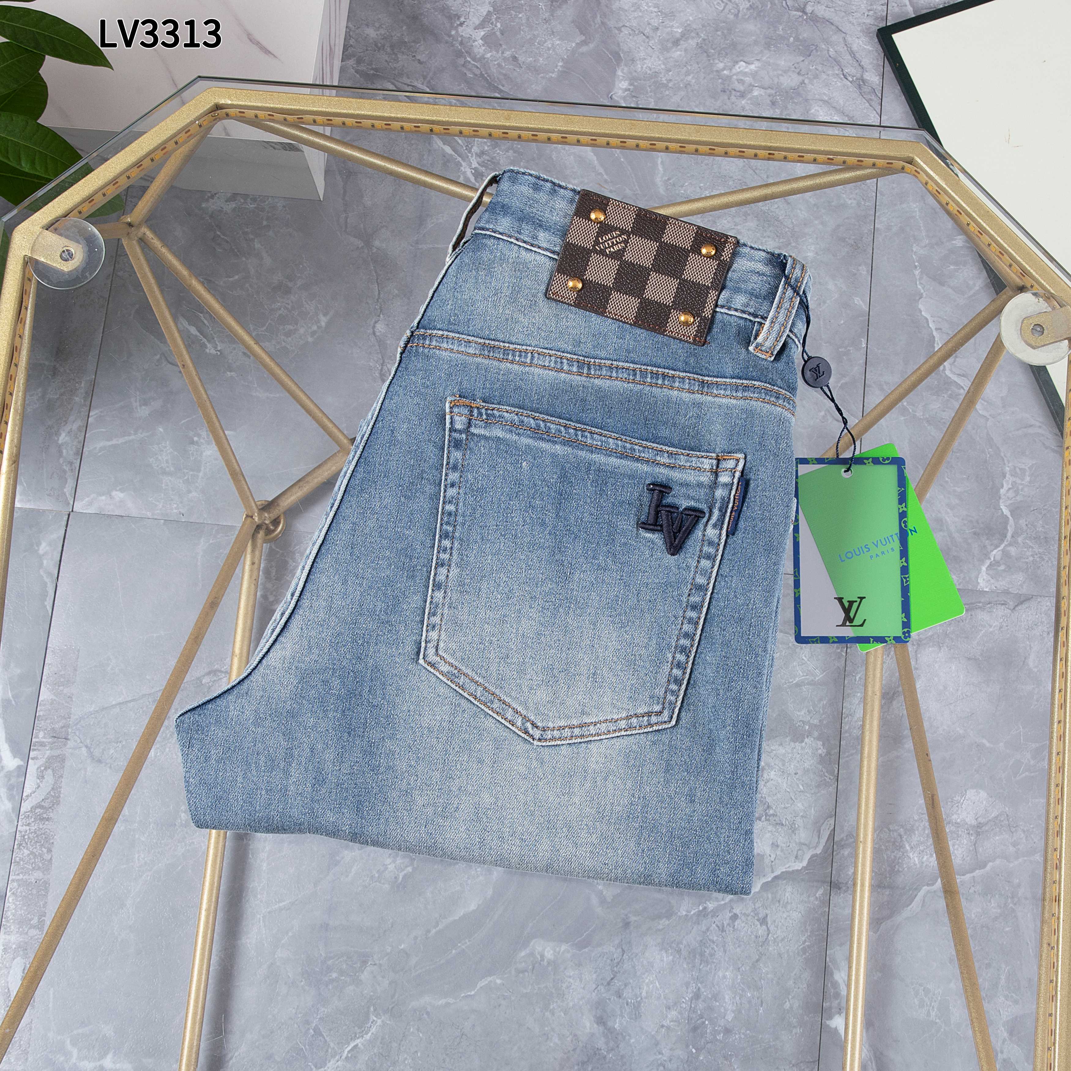 Pantalones cortos P100 ●Verano Número de estilo: LV3313 Tamaño: 29-42 Ajuste holgado, no exigente con la forma del cuer…