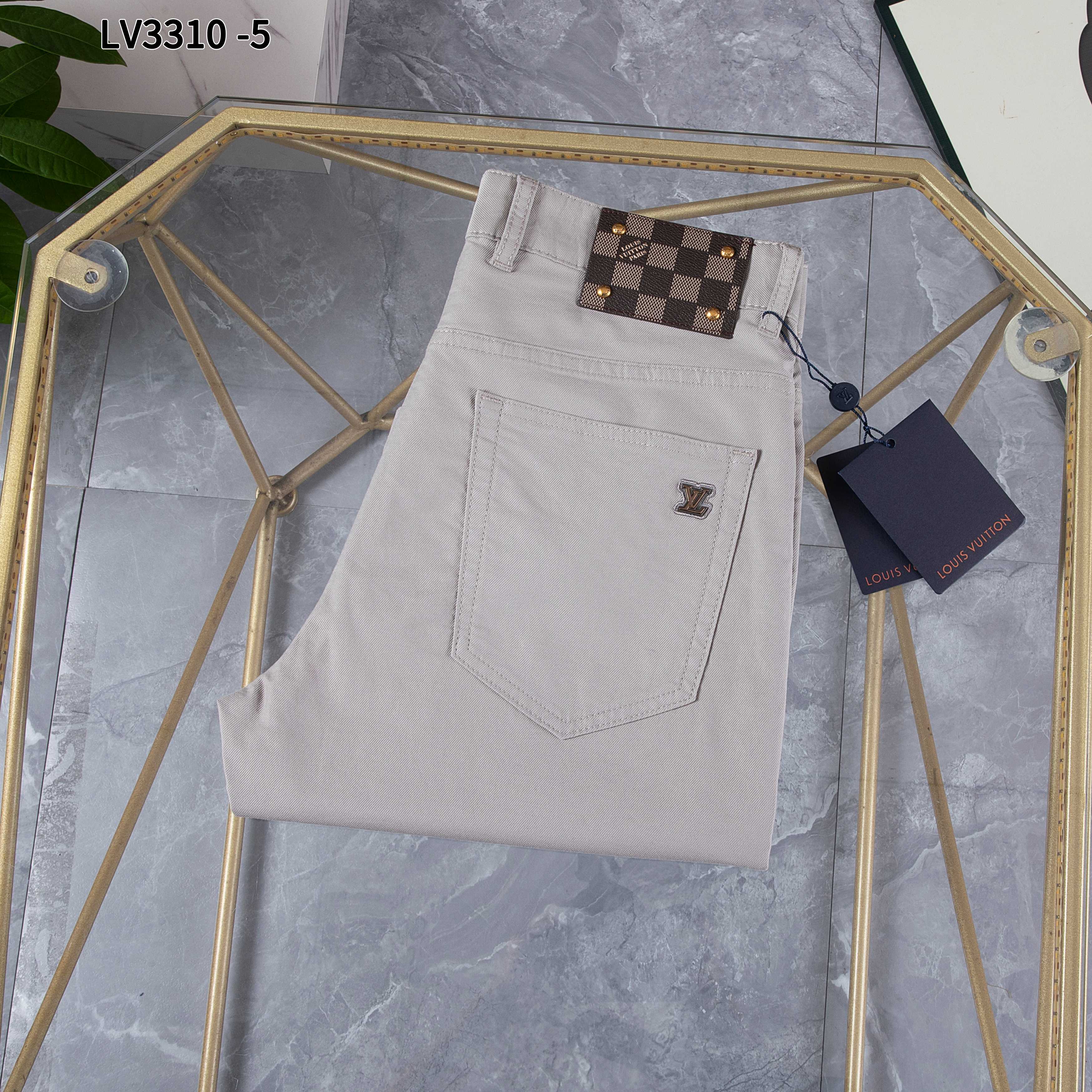 Pantalones cortos P100 ●Verano Número de estilo: LV3310-5 Tamaño: 29-42 Ajuste holgado, no exigente con la forma del cu…