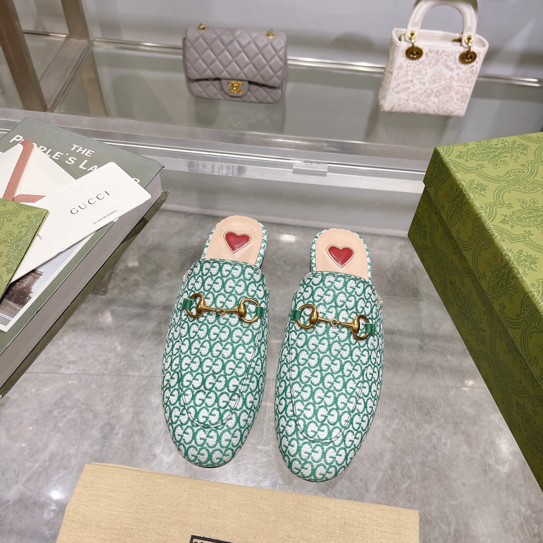 NO:389923,【1803-A, green, size 35-40.41 customized】 Single shoe series fabric: double G pattern cloth, original 1:1, inner foot padding cowhide, original bronze gold horse buckle, Italian original leather outsole [Inner matching certificate/cloth bag/tool ​​bag, etc. full set of packaging], semi-torch, cowhide, Leather soles19860909【1803-A,绿,35-40码.41订做】 单鞋系列面料:双G图案布,原版1:1,内里垫脚牛皮,原版古铜金马衔扣,意大利原版真皮大底［内配合格证／布袋／手提袋等全套包装］,半拖,cowhide,Leather soles,Women's Shoes