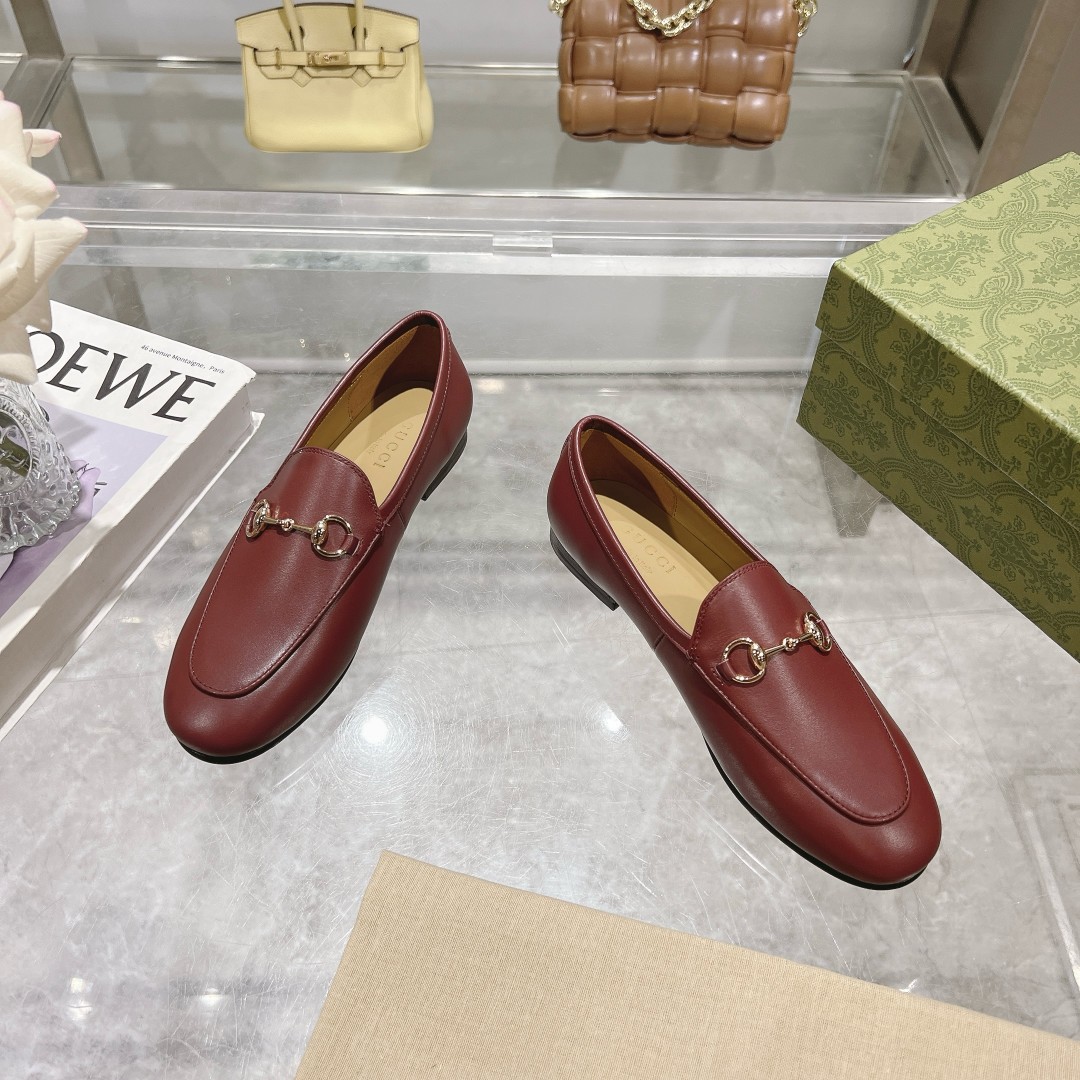 NO:389736,【1819-1 Wine Red, size 35-40.41 customized】 Single shoe series fabric top-grade original cowhide, inner foot padded cowhide, original bronze gold horse buckle, Italian original leather outsole [Inner matching certificate/cloth bag/tool ​​bag, etc. full set of packaging], single shoe, cowhide, Leather soles19860909【1819-1 酒红,35-40码.41订做】 单鞋系列面料顶级原版牛皮,内里垫脚牛皮,原版古铜金马衔扣,意大利原版真皮大底［内配合格证／布袋／手提袋等全套包装］,单鞋,cowhide,Leather soles,Women's Shoes