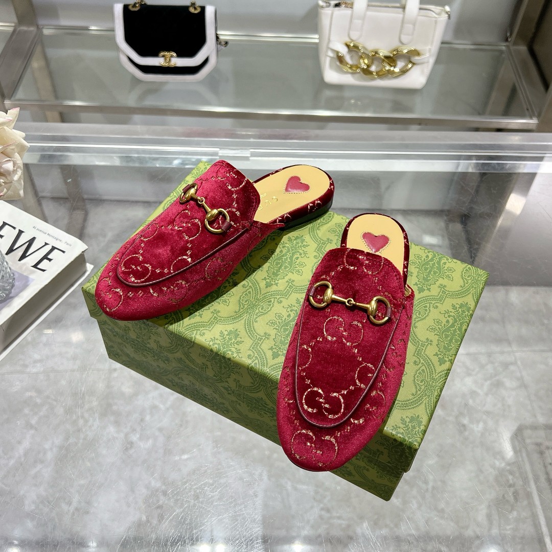 Gucci Jordaan Velvet Horsebit Loafer Mules: Classic Elegance in Every Step