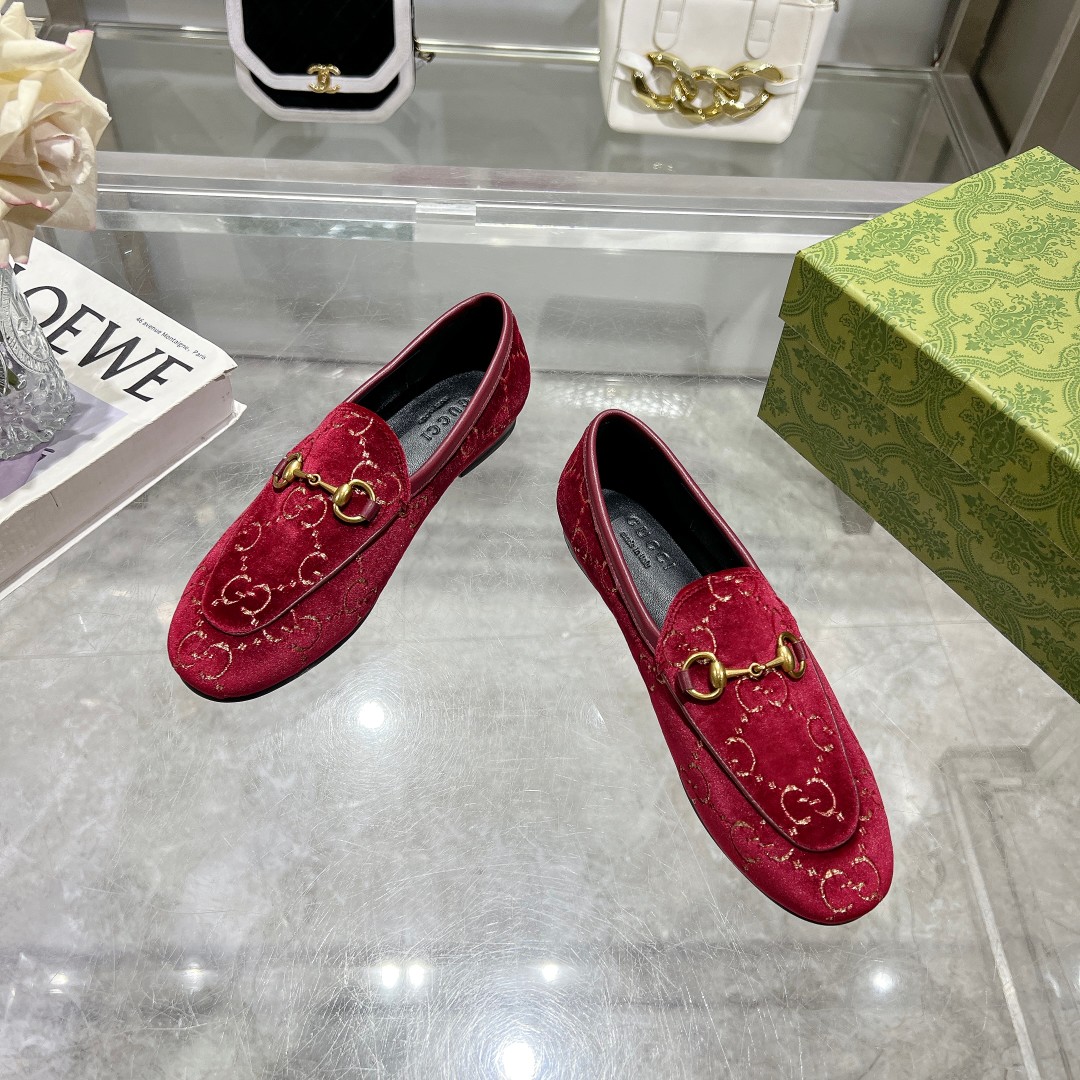 NO:167067,【1819-1 burgundy velvet electric embroidery, size 35-40.41 customized】 Single shoe series fabric top-grade sun velvet   3D electric embroidery, inner footbed sheepskin, original bronze gold horse buckle, Italian original leather outsole [Inner matching certificate/cloth bag/tool ​​bag, etc. full set of packaging], loafers, loafers, sheepskin, Leather soles19860909【1819-1 酒红绒电绣,35-40码.41订做】 单鞋系列面料顶级阳光绒 3D电绣,内里垫脚绵羊皮,原版古铜金马衔扣,意大利原版真皮大底［内配合格证／布袋／手提袋等全套包装］,乐福鞋,loafers,sheepskin,Leather soles,Women's Shoes