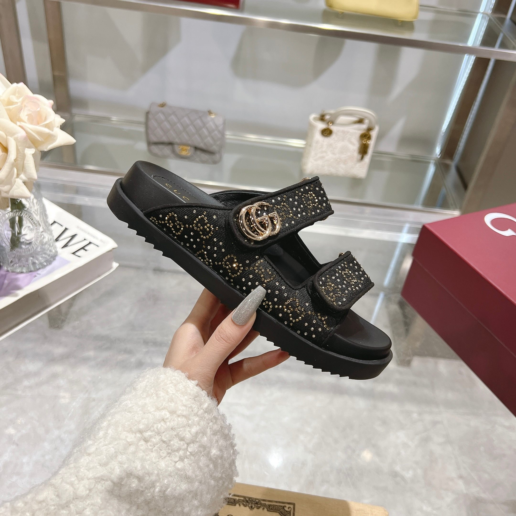 Gucci Women's Crystal Embellished Double G Flat Sandals 4 a1737312756057 4714