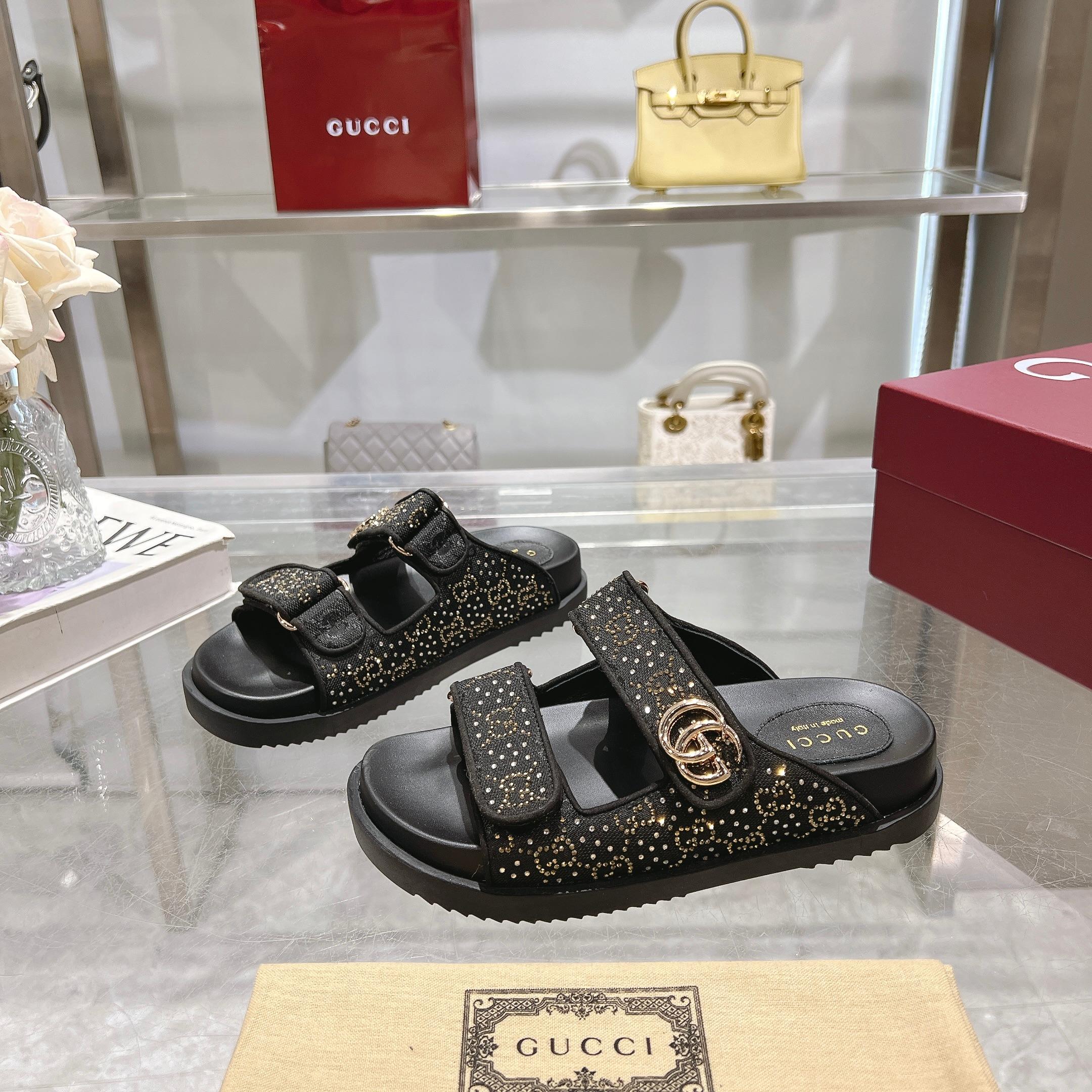 Gucci Women's Crystal Embellished Double G Flat Sandals 2 a1737312756241 0102