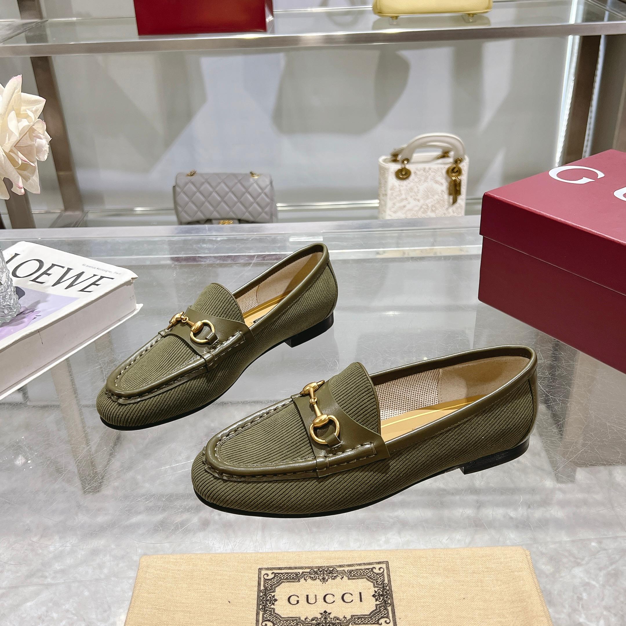Gucci Women's Light Brown Corduroy Loafers with Horsebit Detail 4 a1737358009684 6163