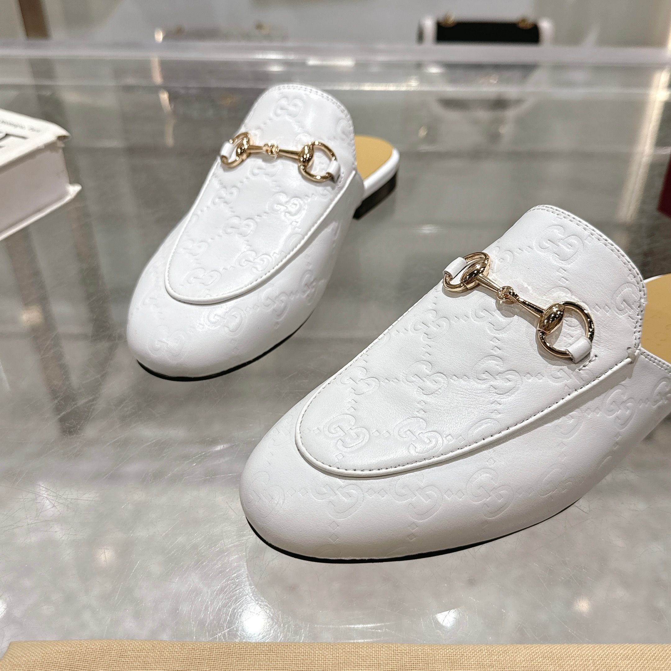 Gucci Jordaan White Leather Mules with Horsebit Detail - Women's 7 a1741875831442 5345