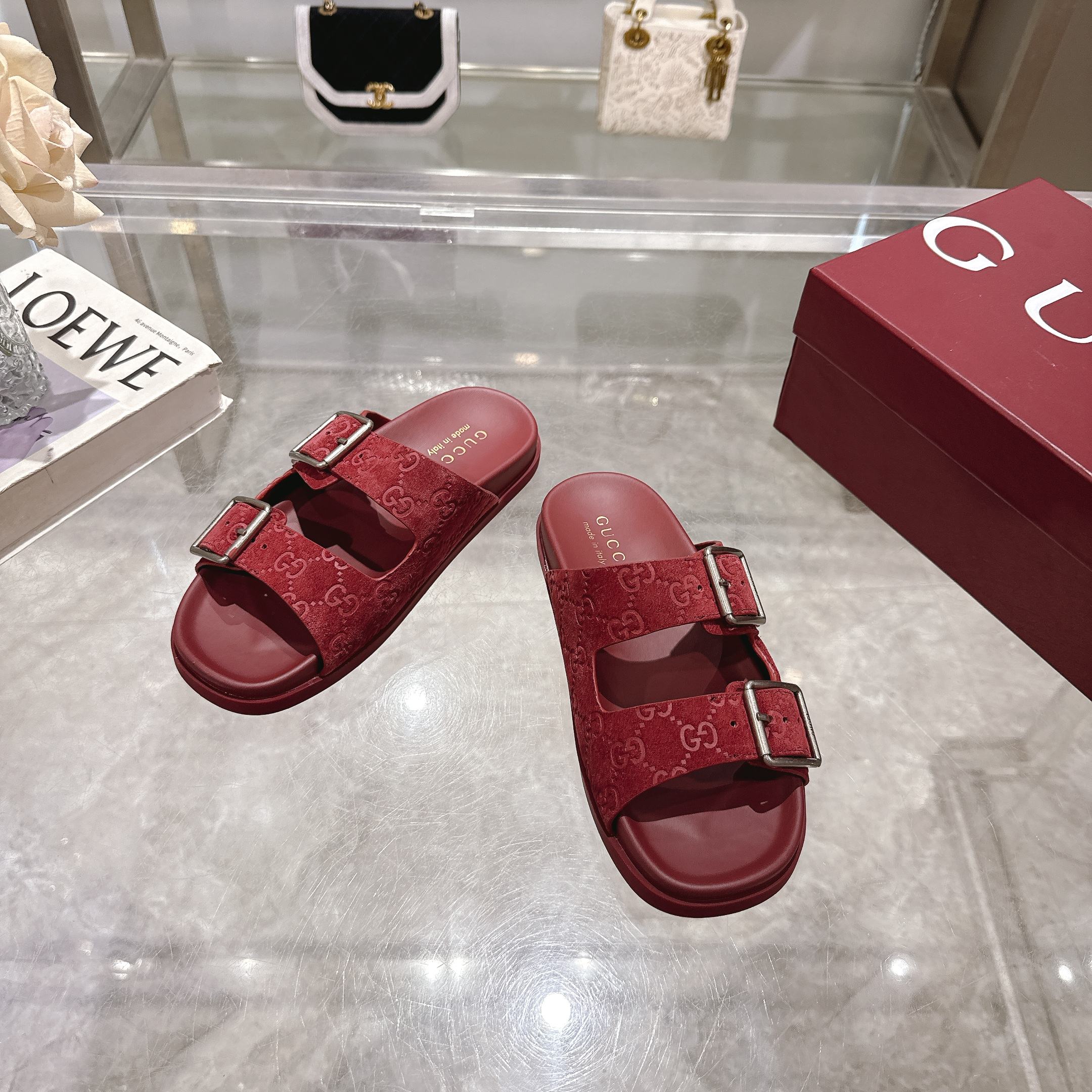 Gucci Red Angora Leather Sandals with Double G Hardware and Flat Heel 3 a1744898027485 6401