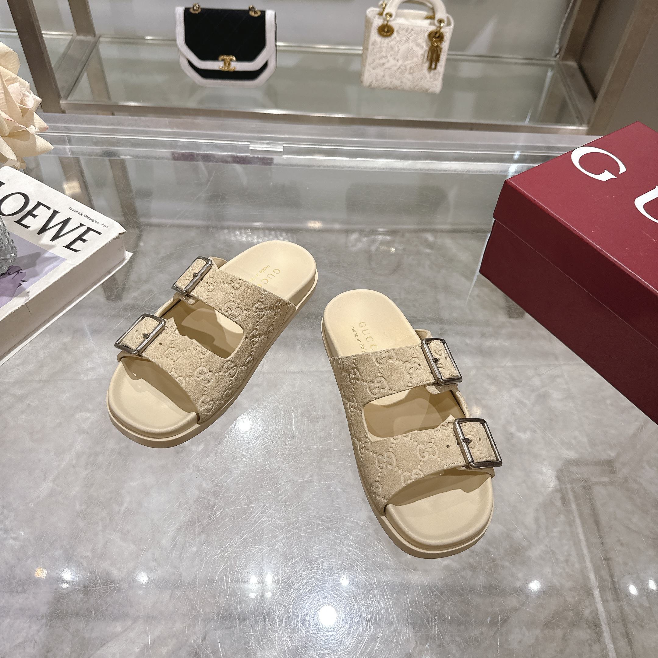 Gucci Women's Angora Red Leather Double G Flat Sandals 3 a1744898177132 1305