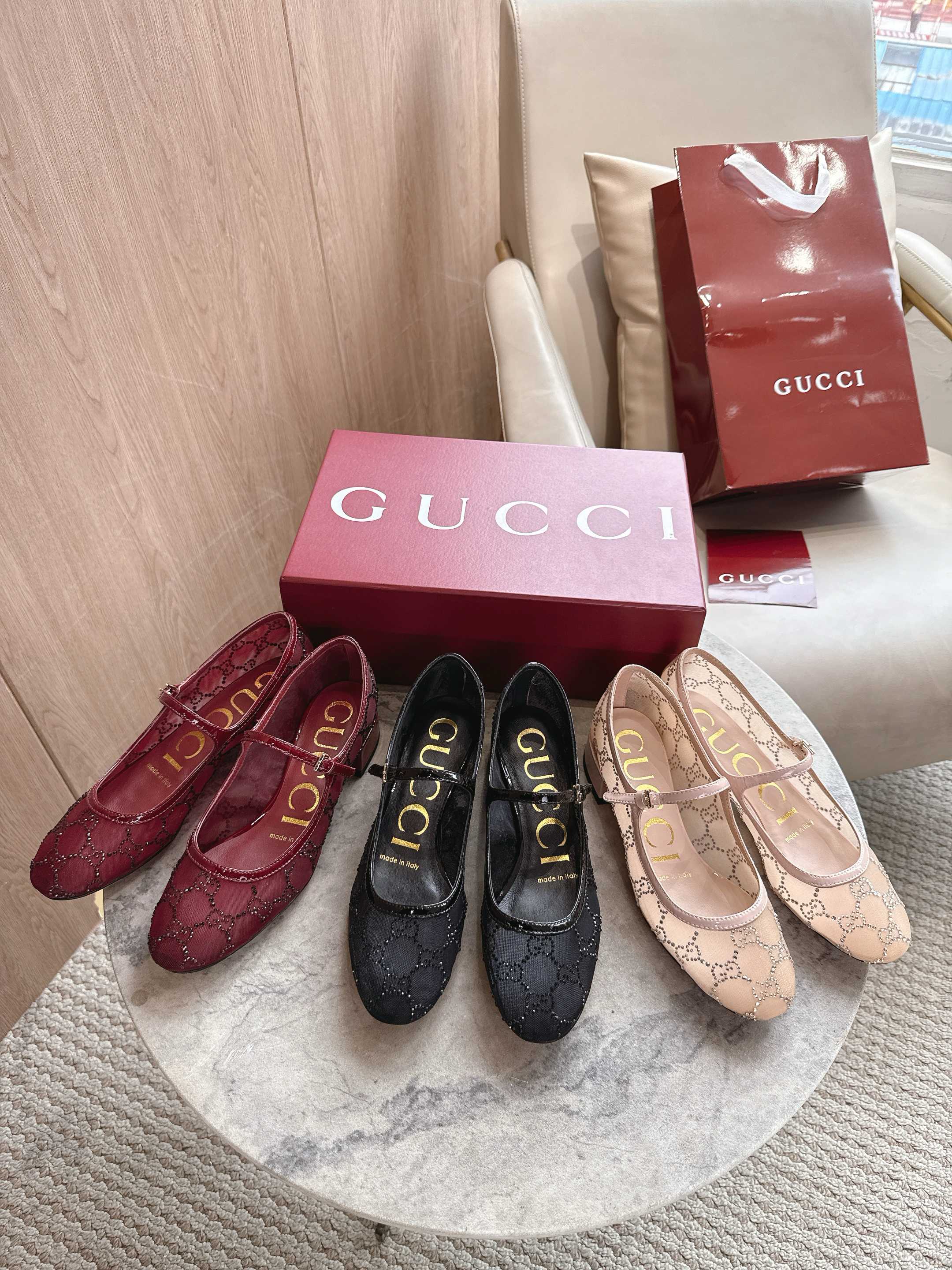 Contemporary Ballerina Flat with GG Crystal: Light, Elegant, and Logo-Centric. - 图片 9