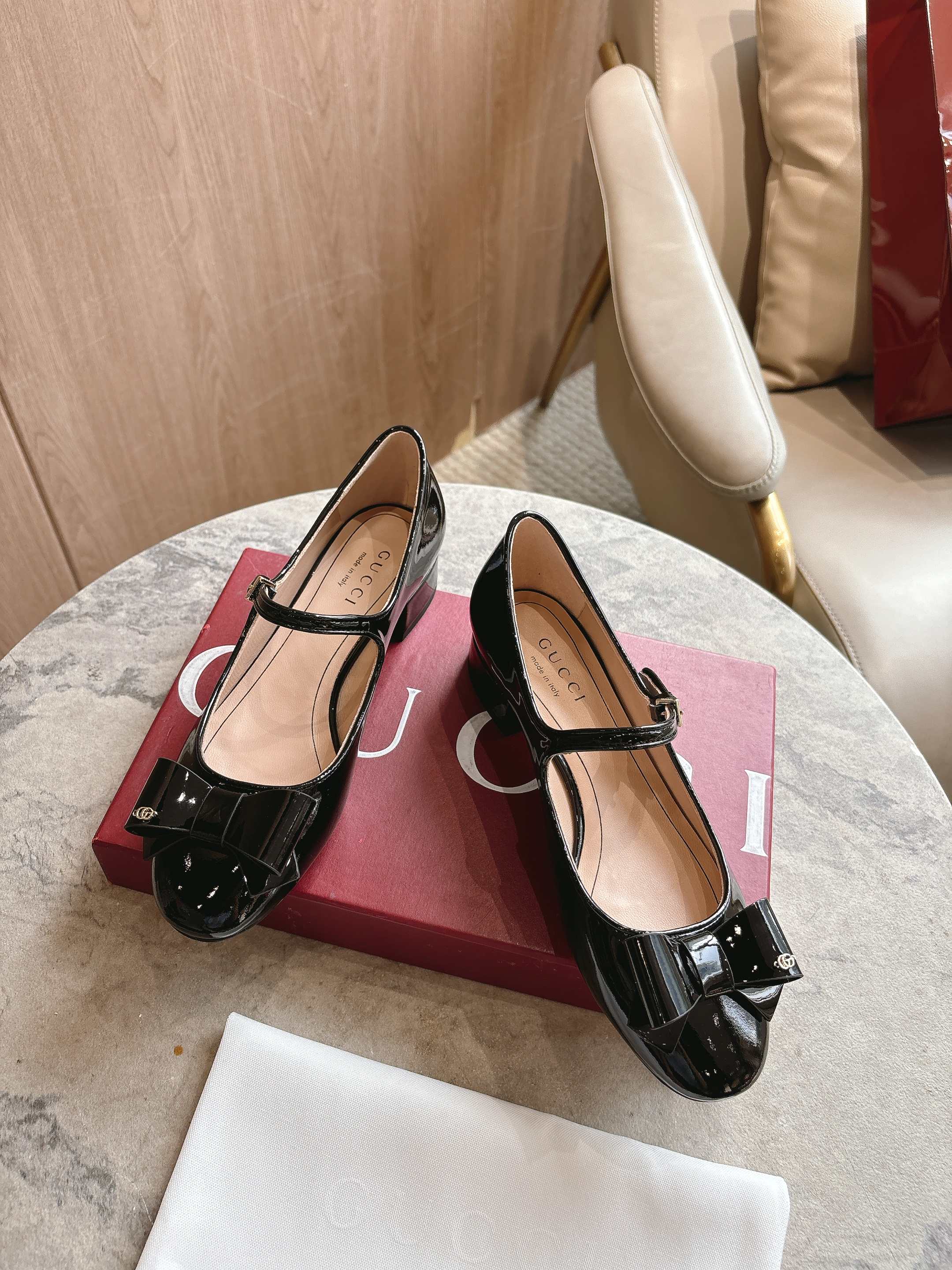 Gucci Black Ballet Flats with Double-G Bow and Adjustable Ankles