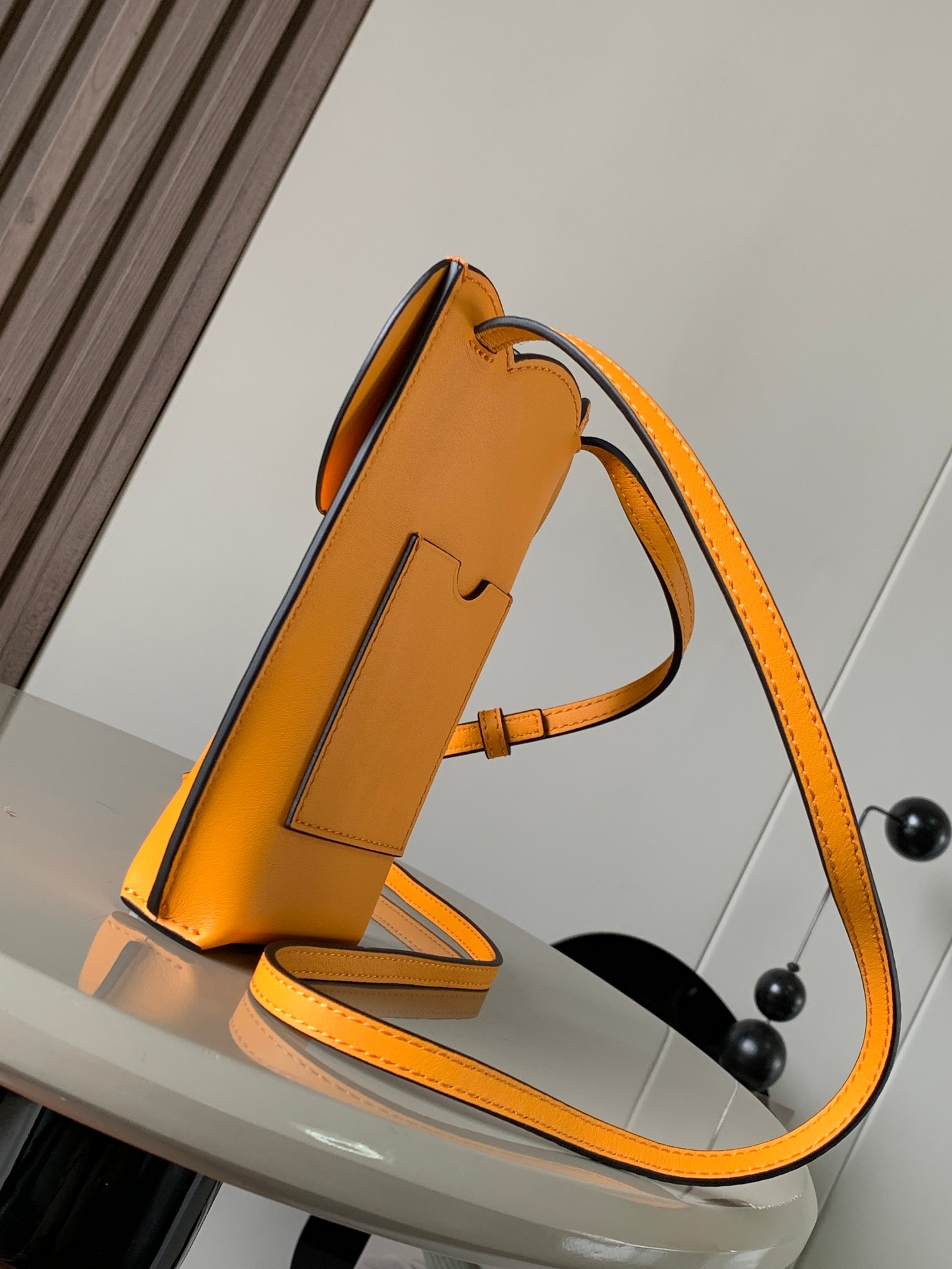 P1058 Elephant Design Shoulder Bag in Honey Orange, 19x8x4cm, Section 9200 - 图片 2