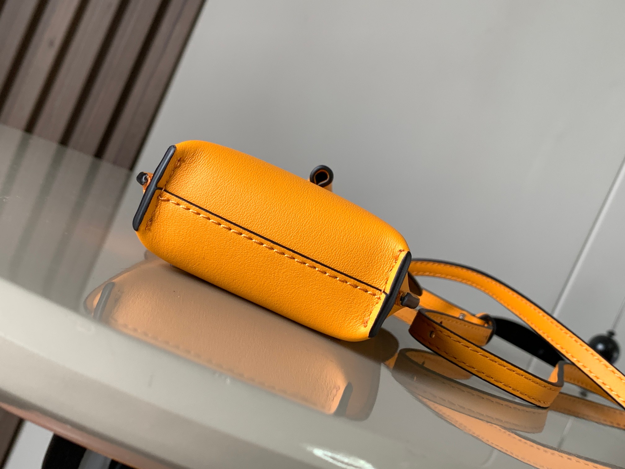 P1058 Elephant Design Shoulder Bag in Honey Orange, 19x8x4cm, Section 9200 - 图片 3