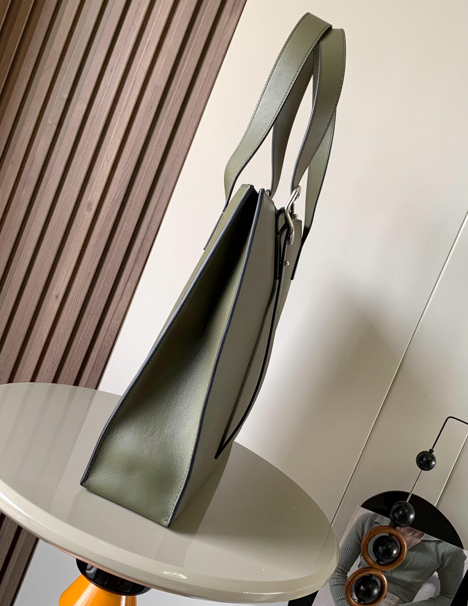 Loewe Buckle Horizontal Tote Bag in Classic Calfskin Leather, Green 2 i1745115320578 8321 0 1