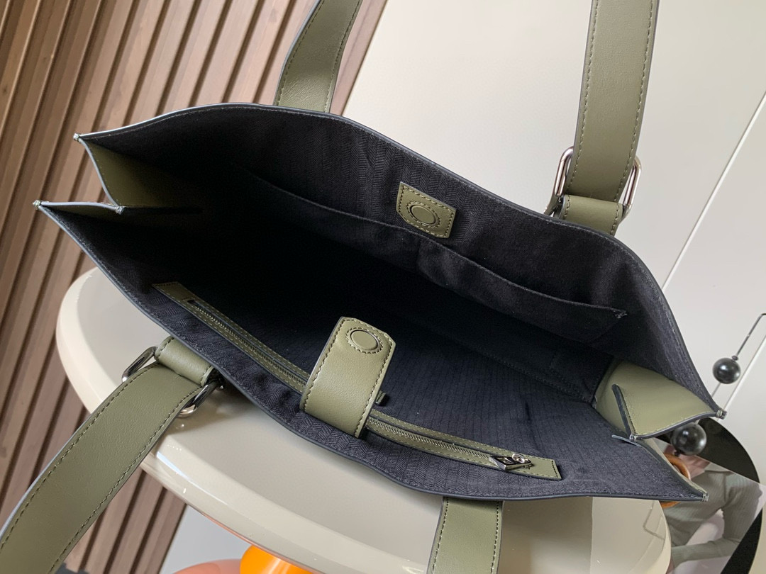 Loewe Buckle Horizontal Tote Bag in Classic Calfskin Leather, Green 8 i1745115320578 9494 0 7