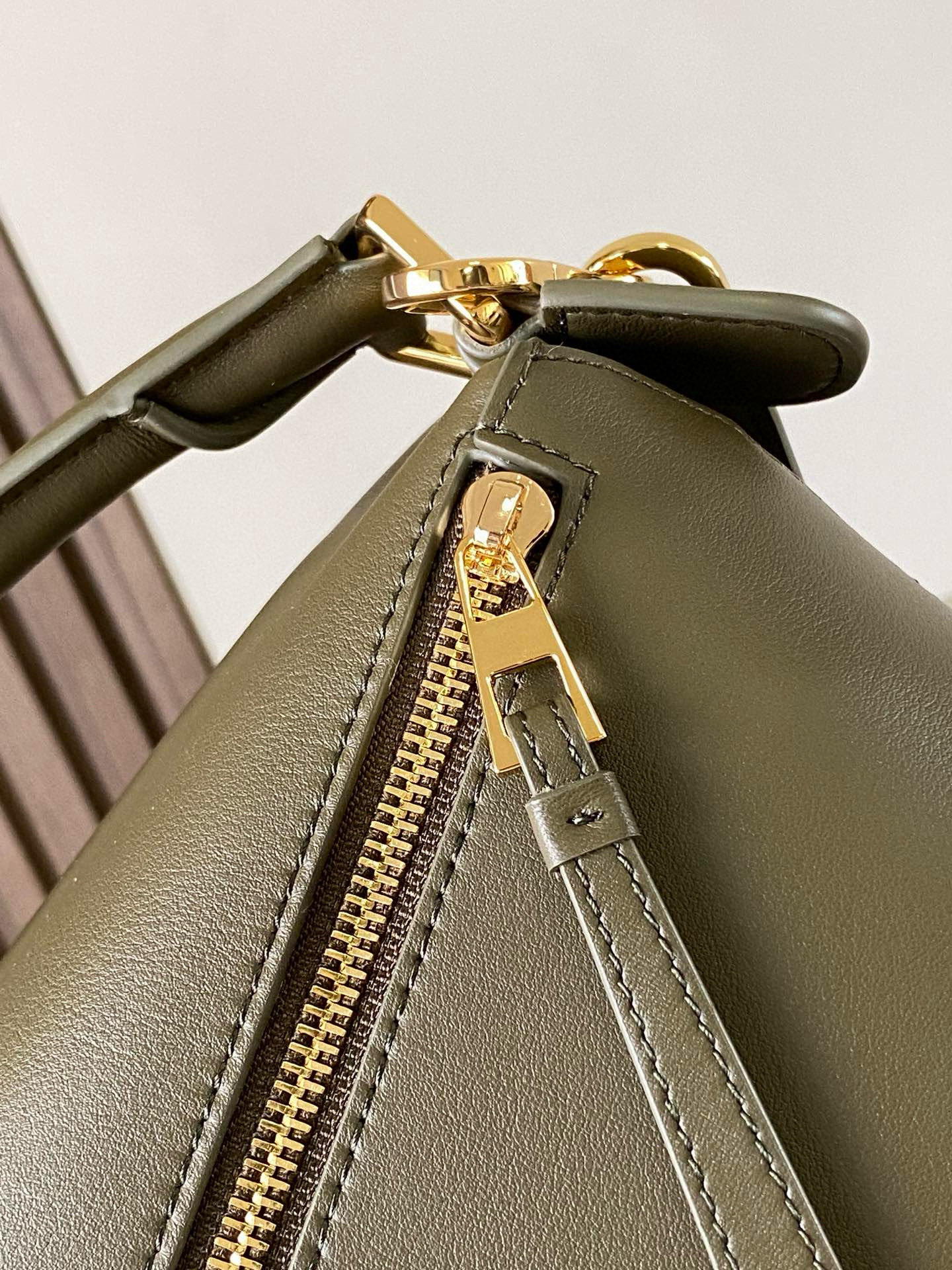 Loewe Puzzle Small Bag, Nappa Calfskin Leather, 24cm - Geometric Design 6 i1751098990916 7561 0 5
