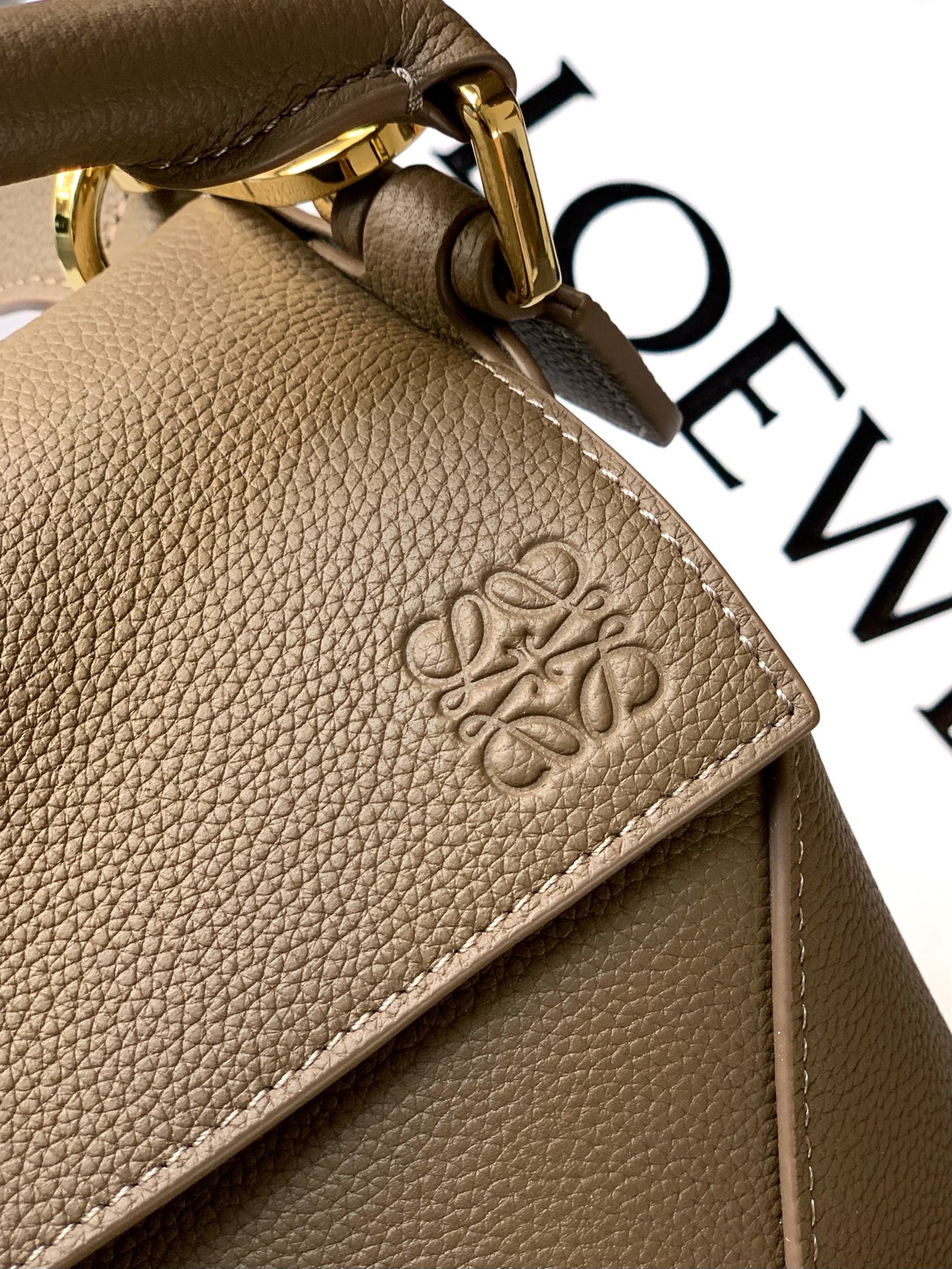Loewe Puzzle Small Bag, Geometric Design, Nappa Calfskin Leather, 24 cm 6 i1751954860753 4850 0 4