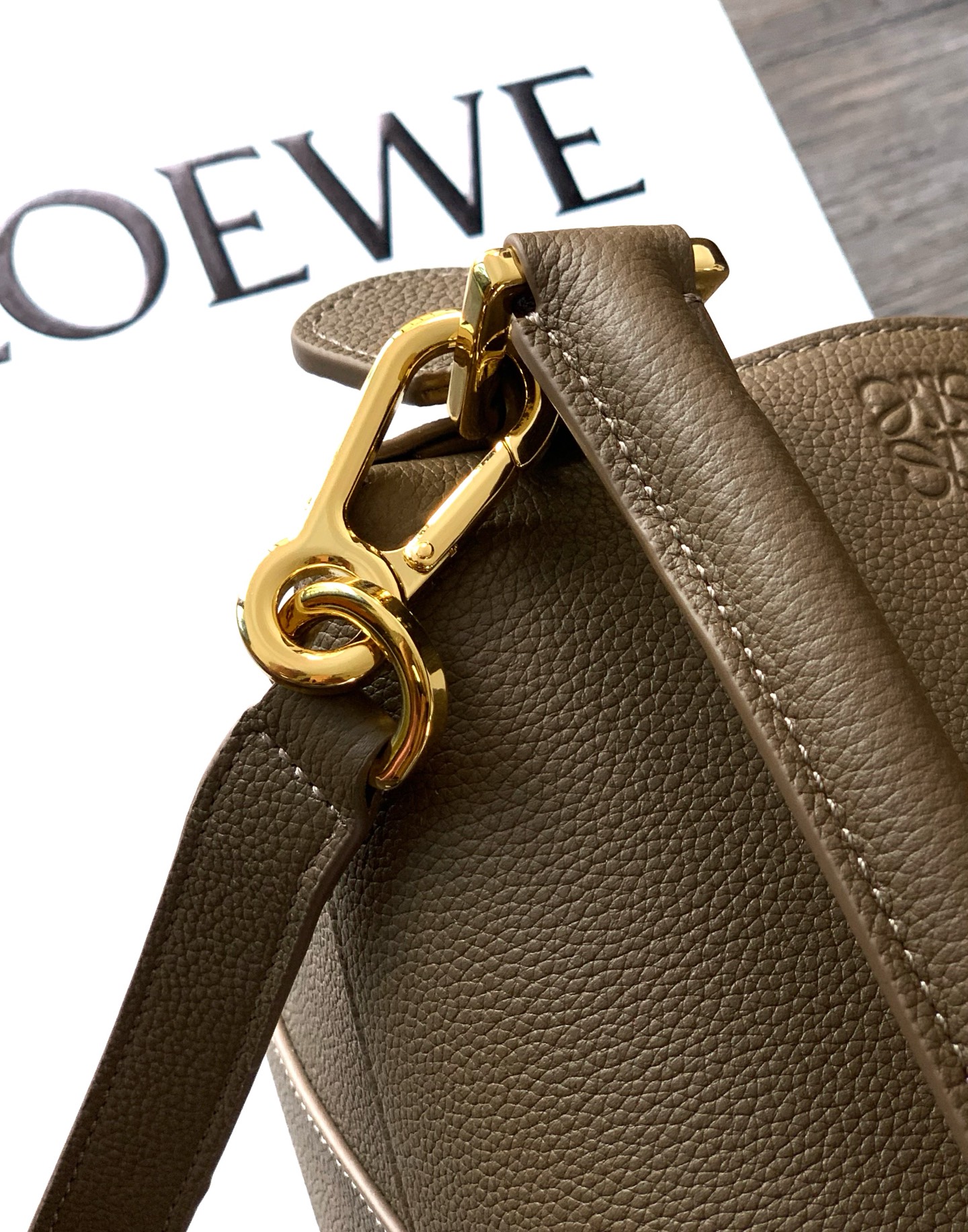 Loewe Puzzle Small Bag, Geometric Design, Nappa Calfskin Leather, 24 cm 7 i1751954870327 9135 0 5