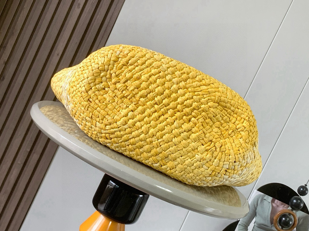 Hand-Woven Iraka Palm Fibre Basket Bag with Cow Leather Details - 图片 3
