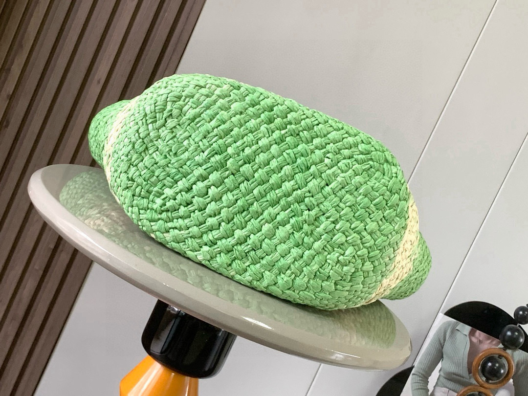 Hand-Woven Iraka Palm Fibre Basket Bag with Cow Leather Details - 图片 3