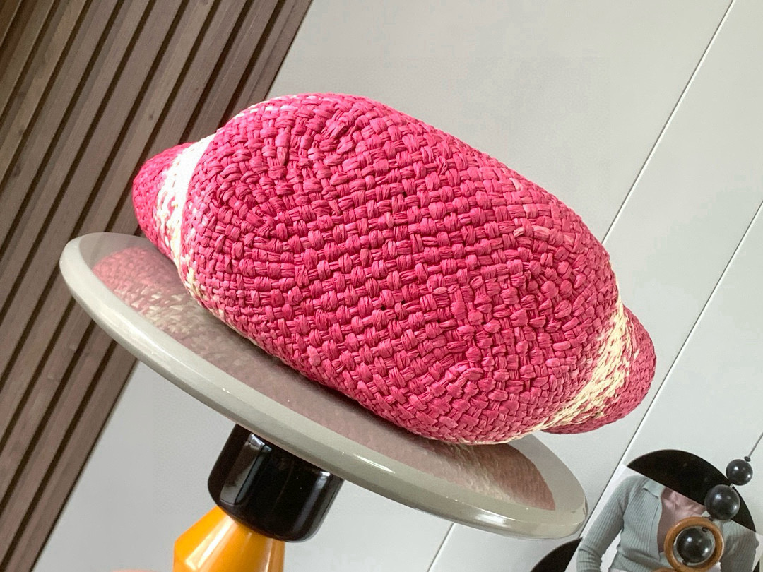 Hand-Woven Iraka Palm Fibre Basket Bag with Cow Leather Details - 图片 3