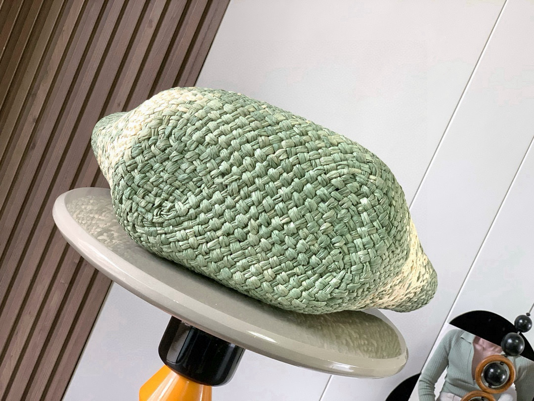 Hand-Woven Iraka Palm Fibre Basket Bag with Cow Leather Details - 图片 3