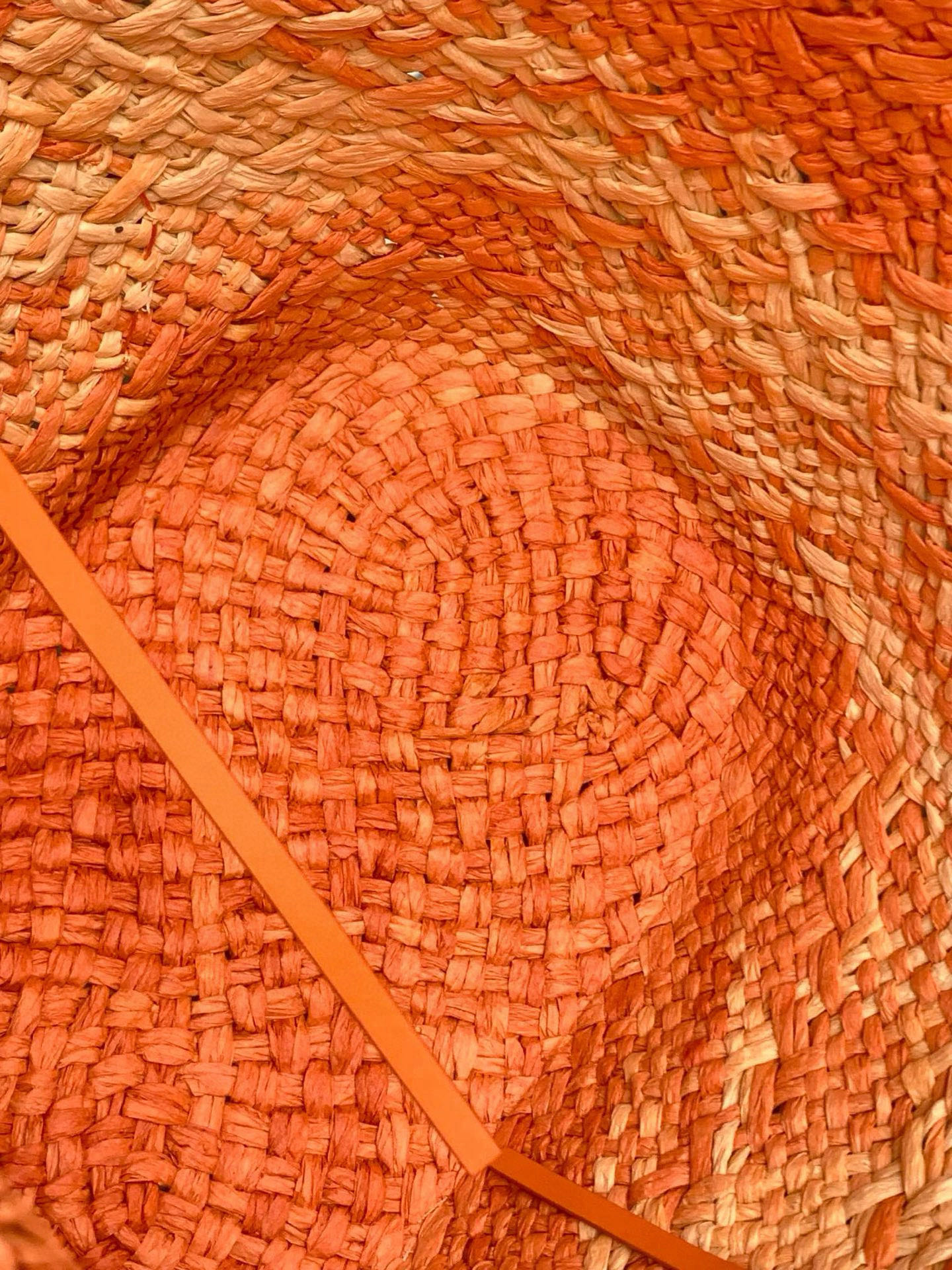 Hand-Woven Iraka Palm Fibre Basket Bag with Cow Leather Details - 图片 7