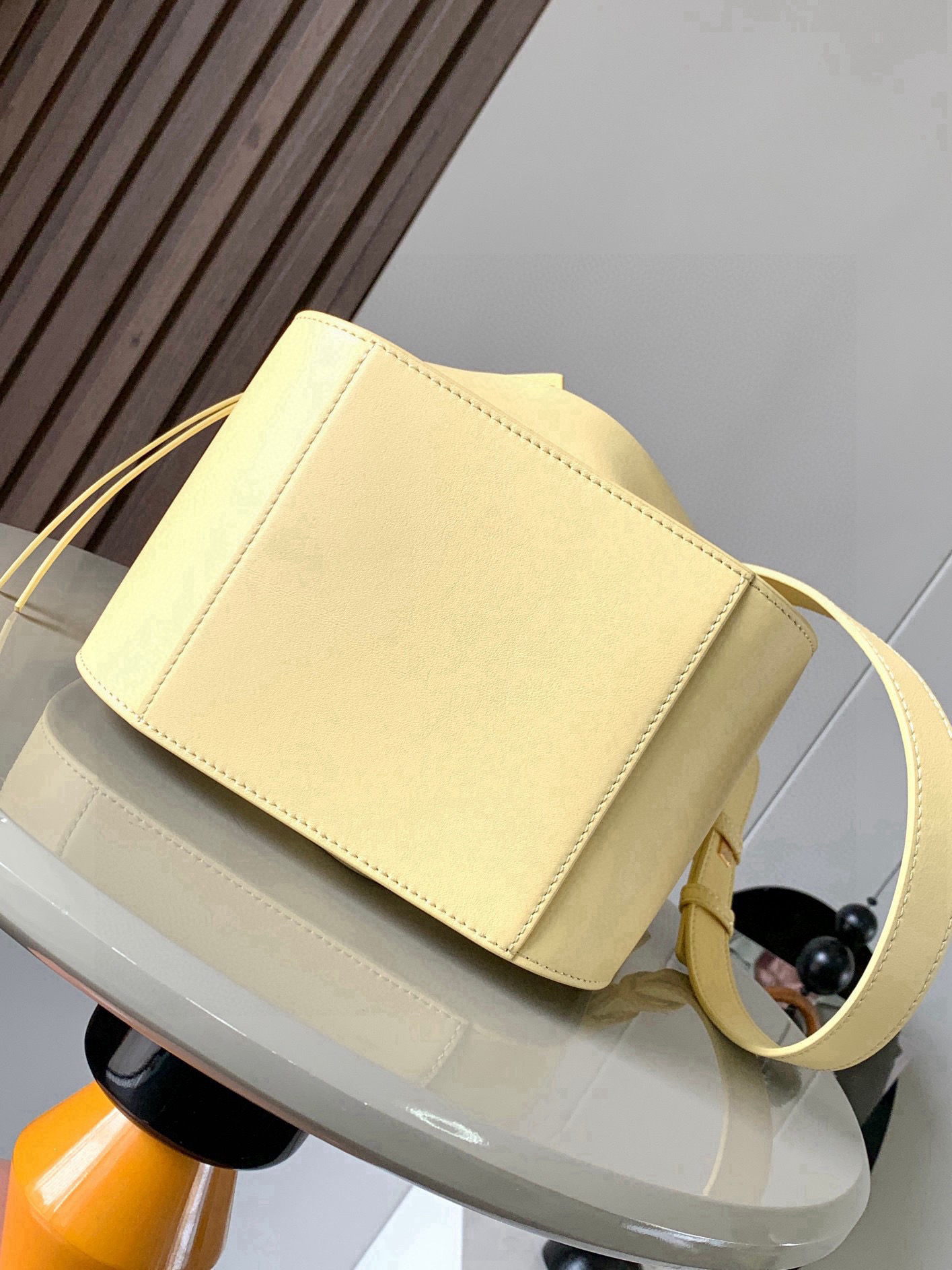 Loewe 特价吊床包20CM新尺寸 bag吊床包疯狂翻牌 太 了