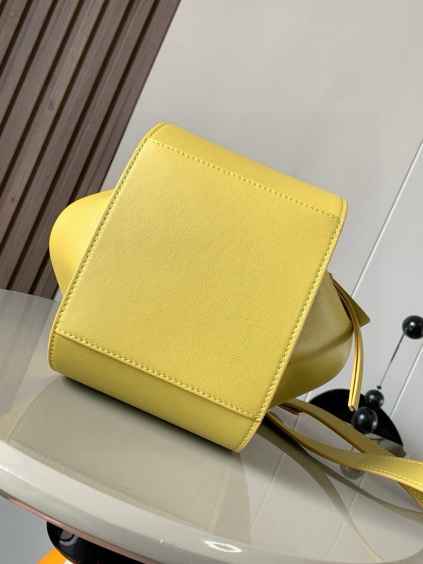 Loewe 特价吊床包20CM新尺寸 bag吊床包疯狂翻牌 太 了