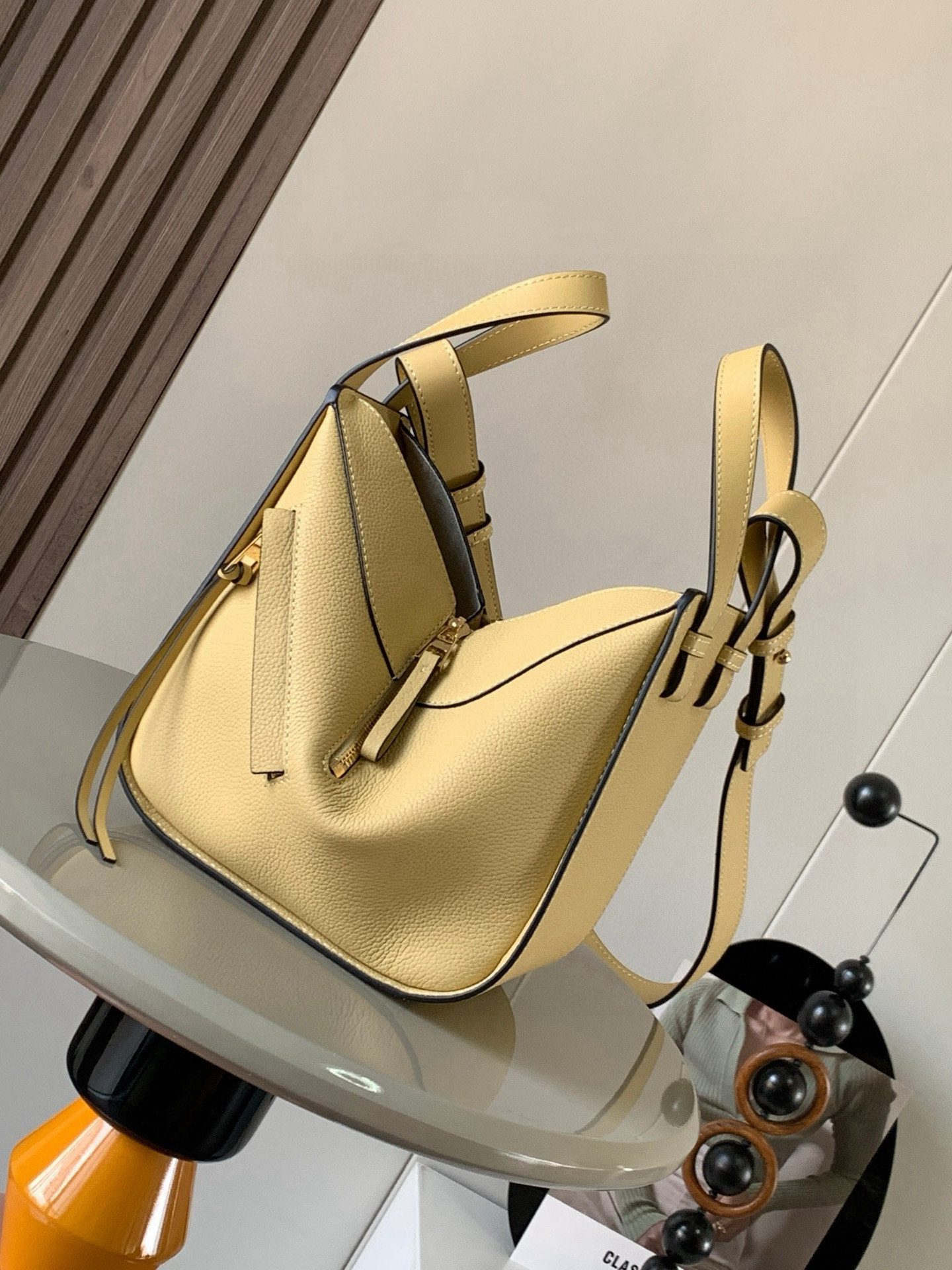Loewe 特价吊床包20CM新尺寸 bag吊床包疯狂翻牌 太 了