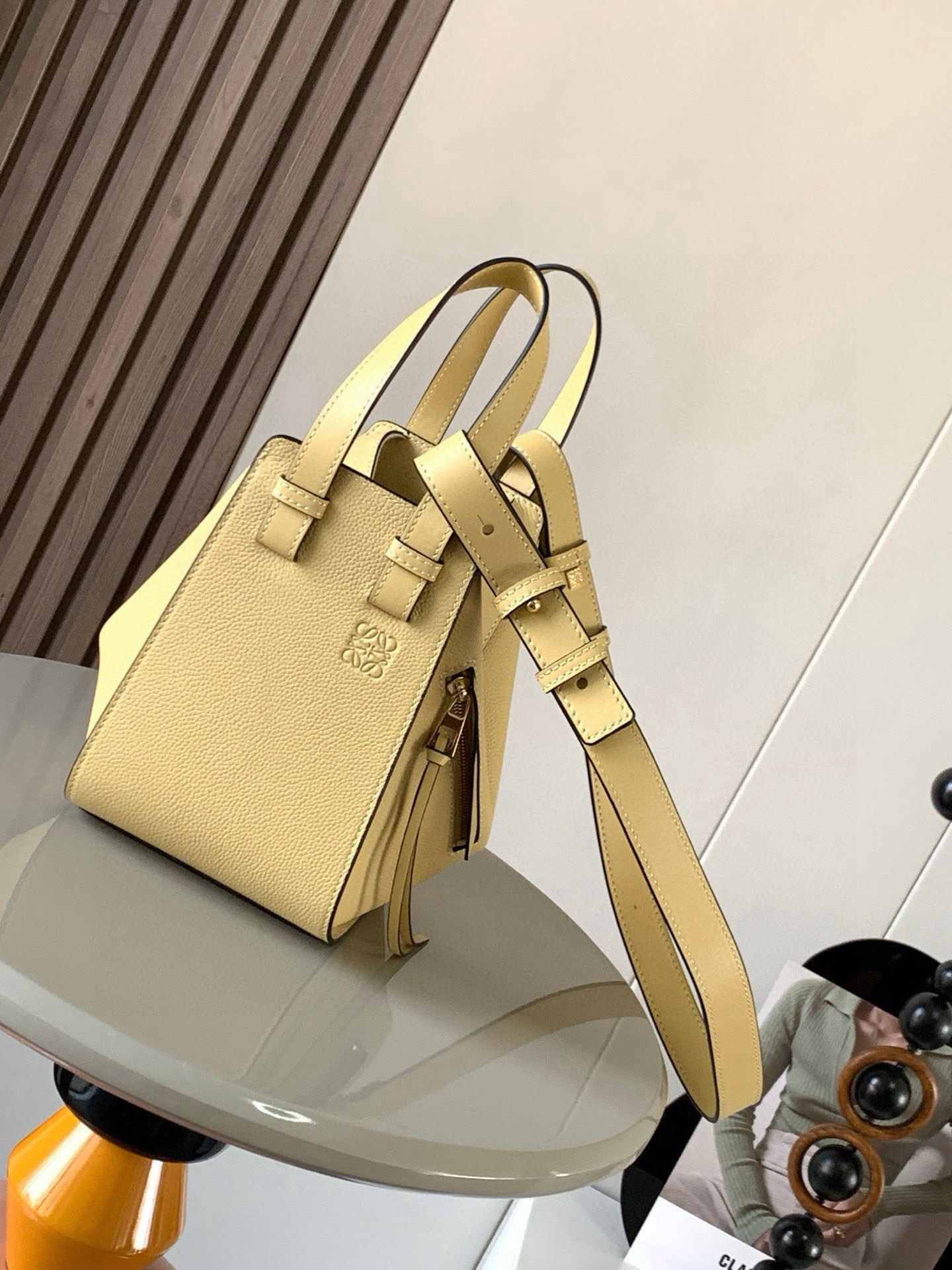 Loewe 特价吊床包20CM新尺寸 bag吊床包疯狂翻牌 太 了