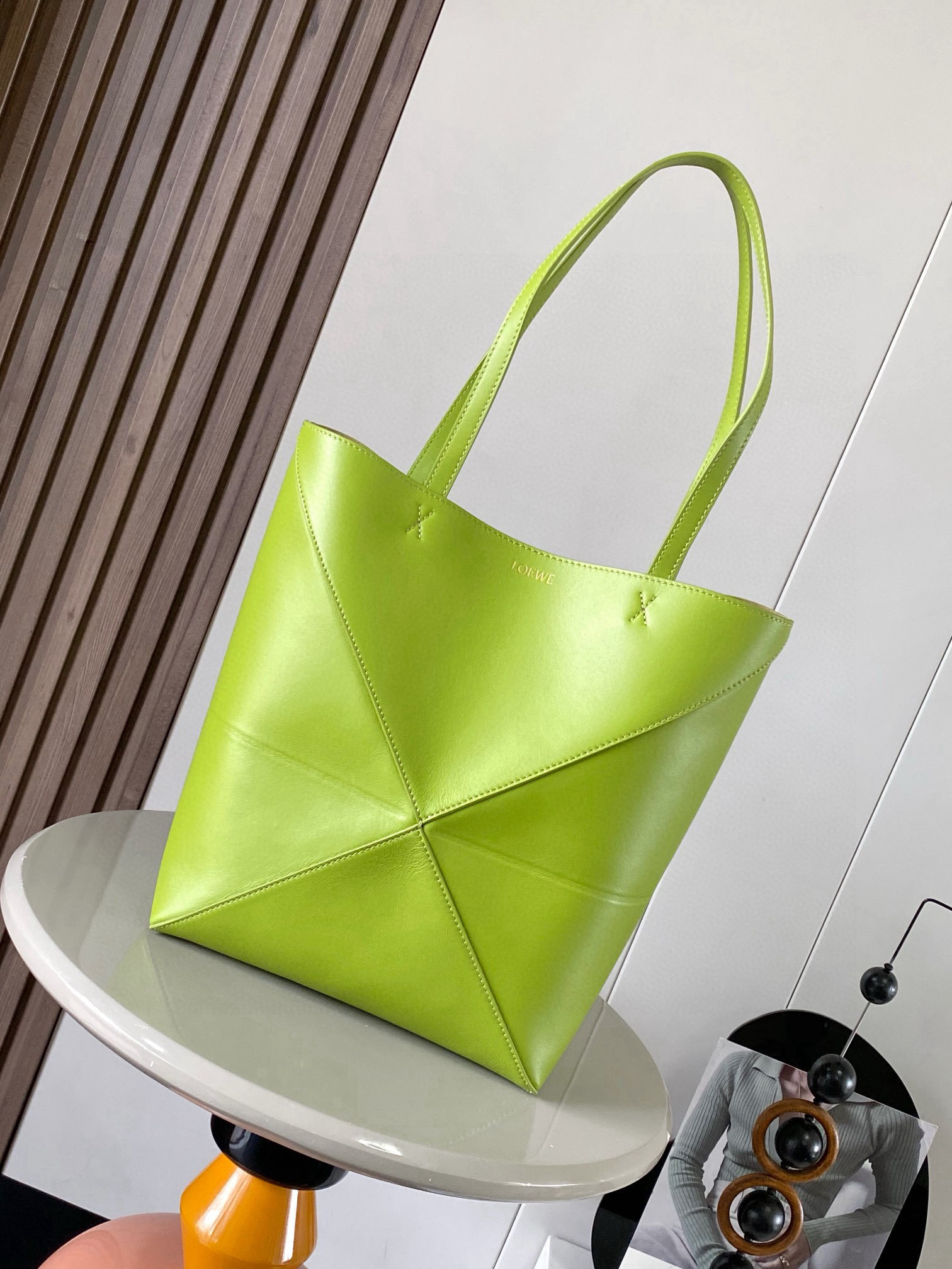 Loewe 中号31cm亮面牛皮革 puzzle