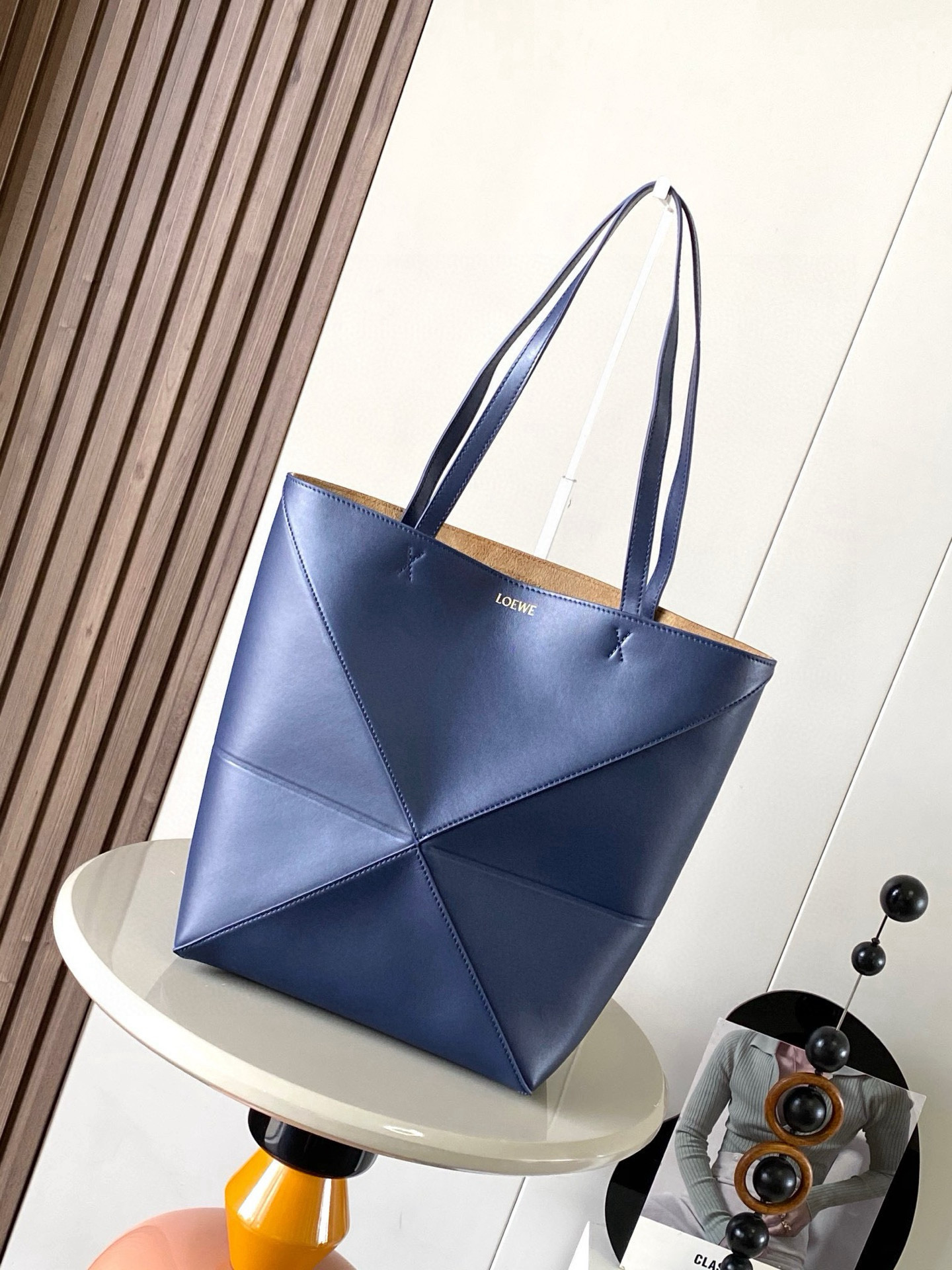 Loewe 中号31cm亮面牛皮革 puzzle