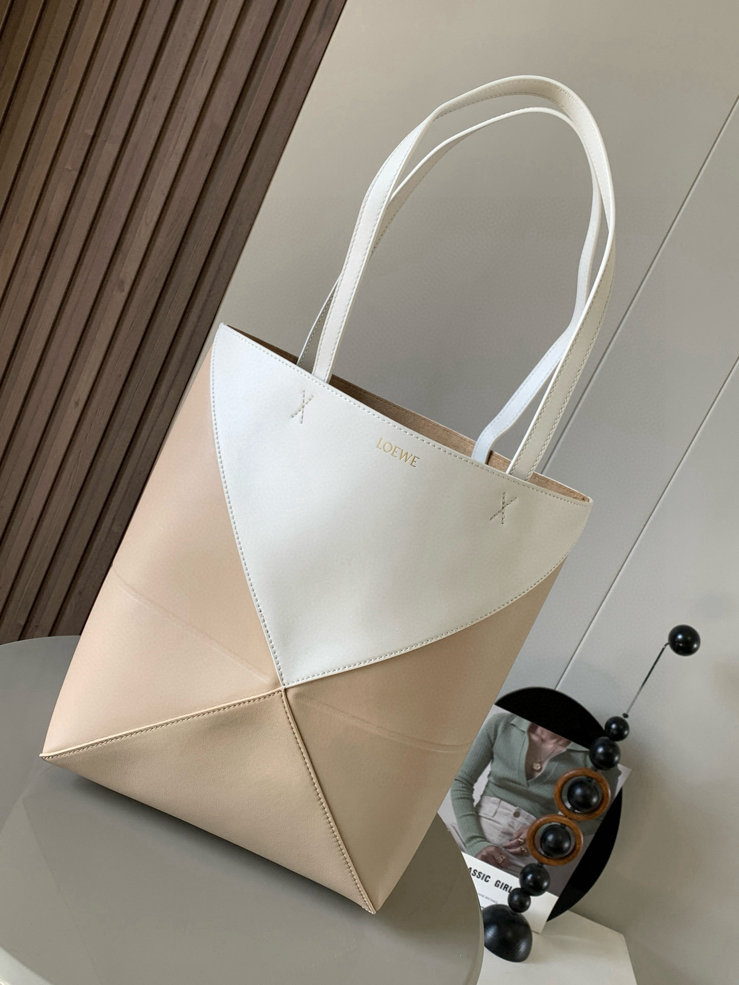 Loewe 中号31cm亮面牛皮革 puzzle