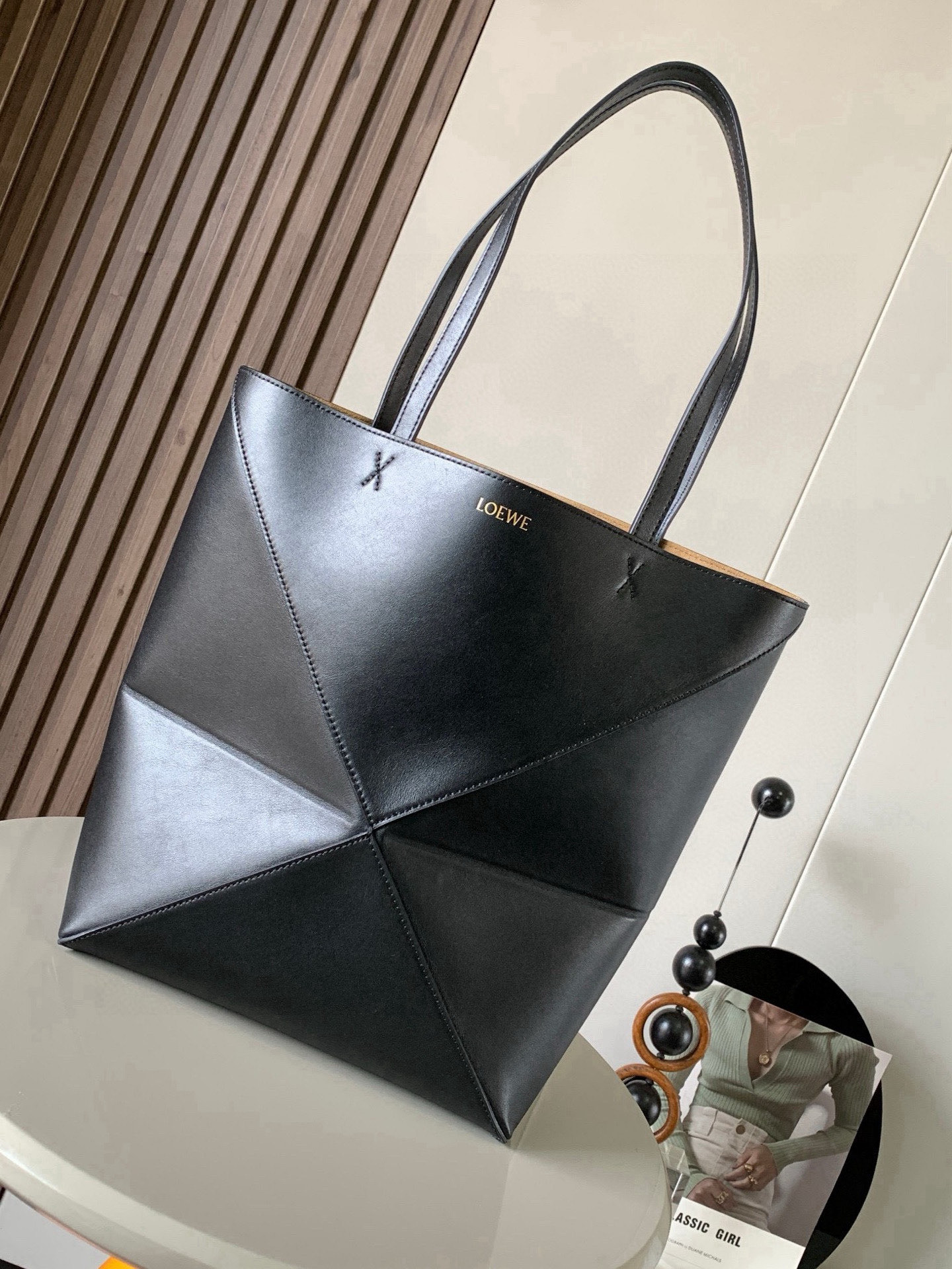 Loewe 中号31cm亮面牛皮革 puzzle