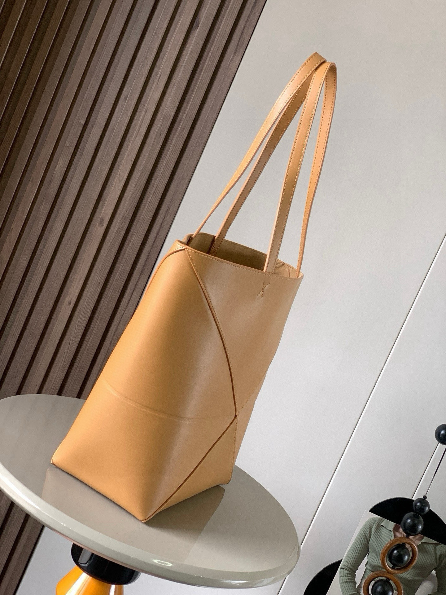 Loewe 中号31cm亮面牛皮革 puzzle