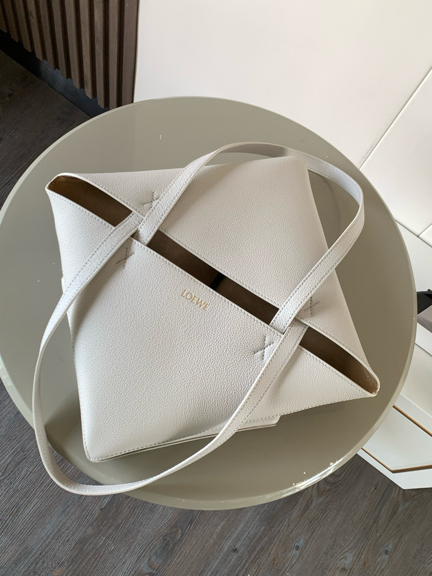 Loewe 中号31cm荔面牛皮革 puzzle