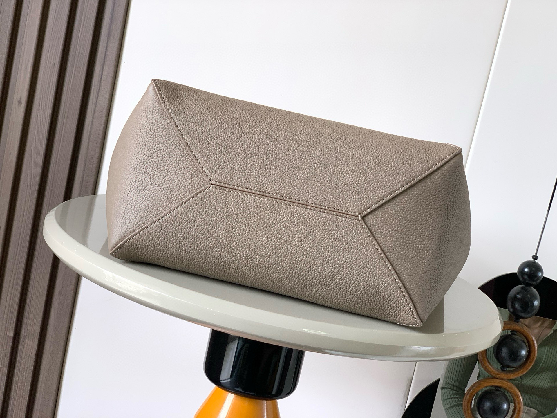 Loewe 中号31cm荔面牛皮革 puzzle