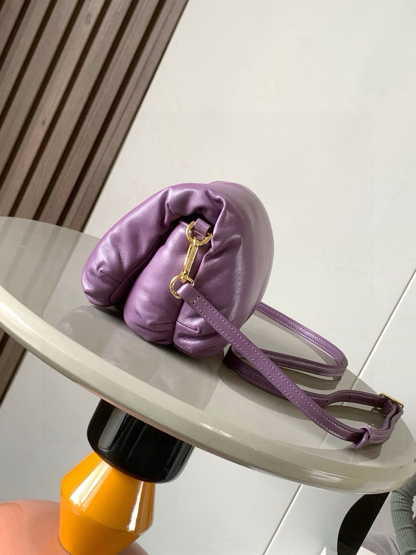 Loewe 迷你闪亮纳帕羊皮革 Puffer